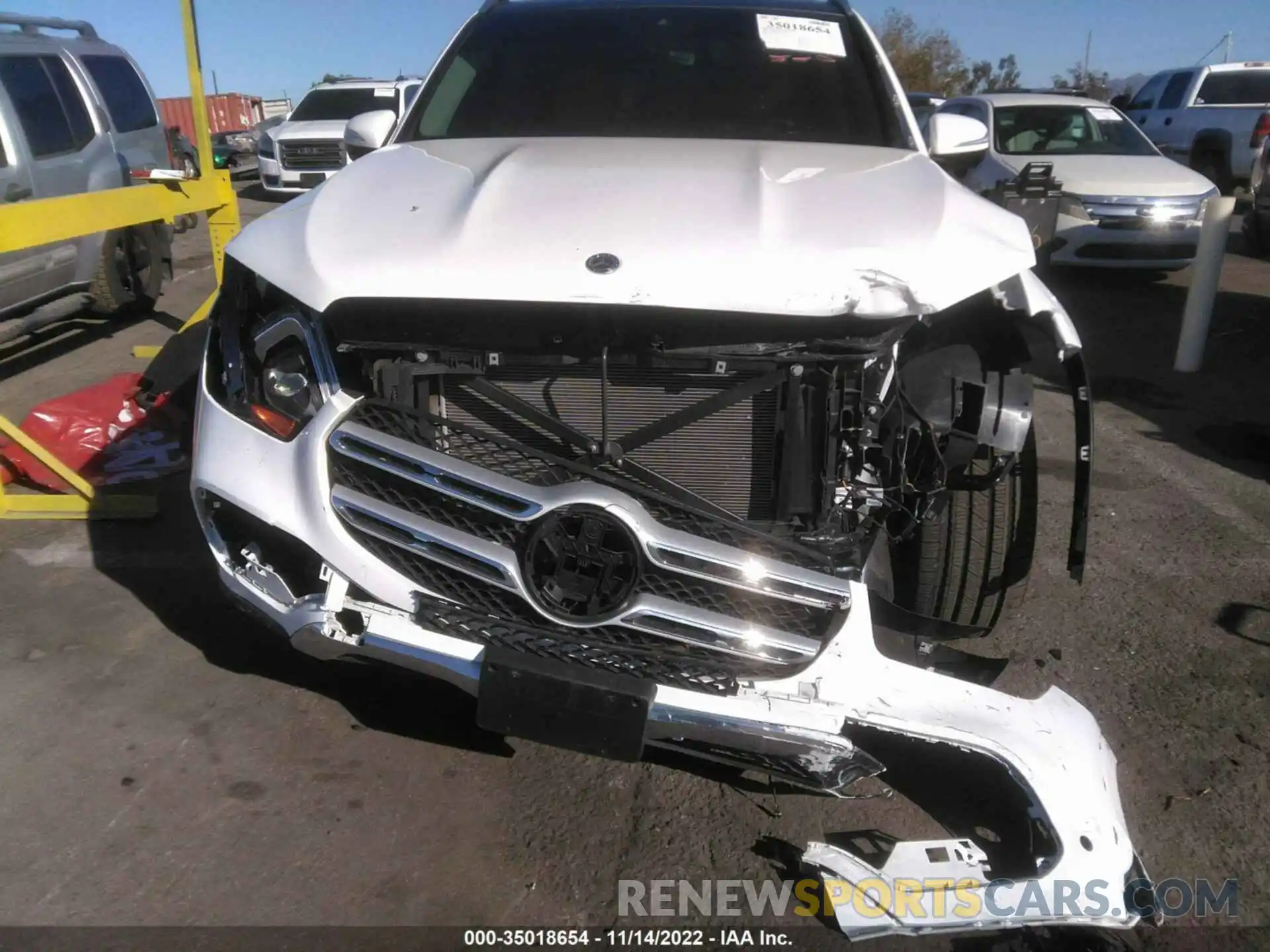 6 Photograph of a damaged car 4JGFB4JBXNA635493 MERCEDES-BENZ GLE 2022