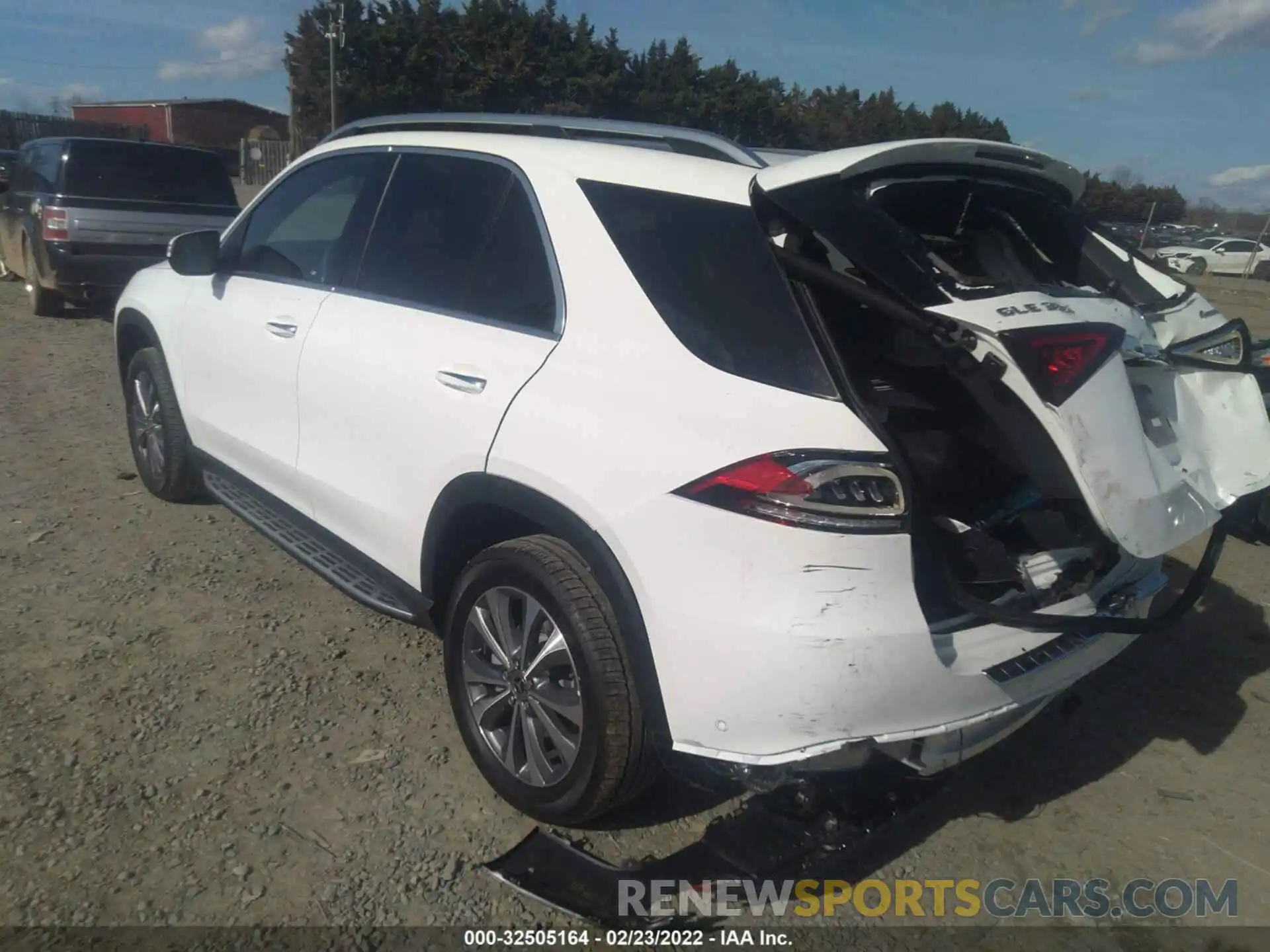 2 Photograph of a damaged car 4JGFB4KB0NA656576 MERCEDES-BENZ GLE 2022