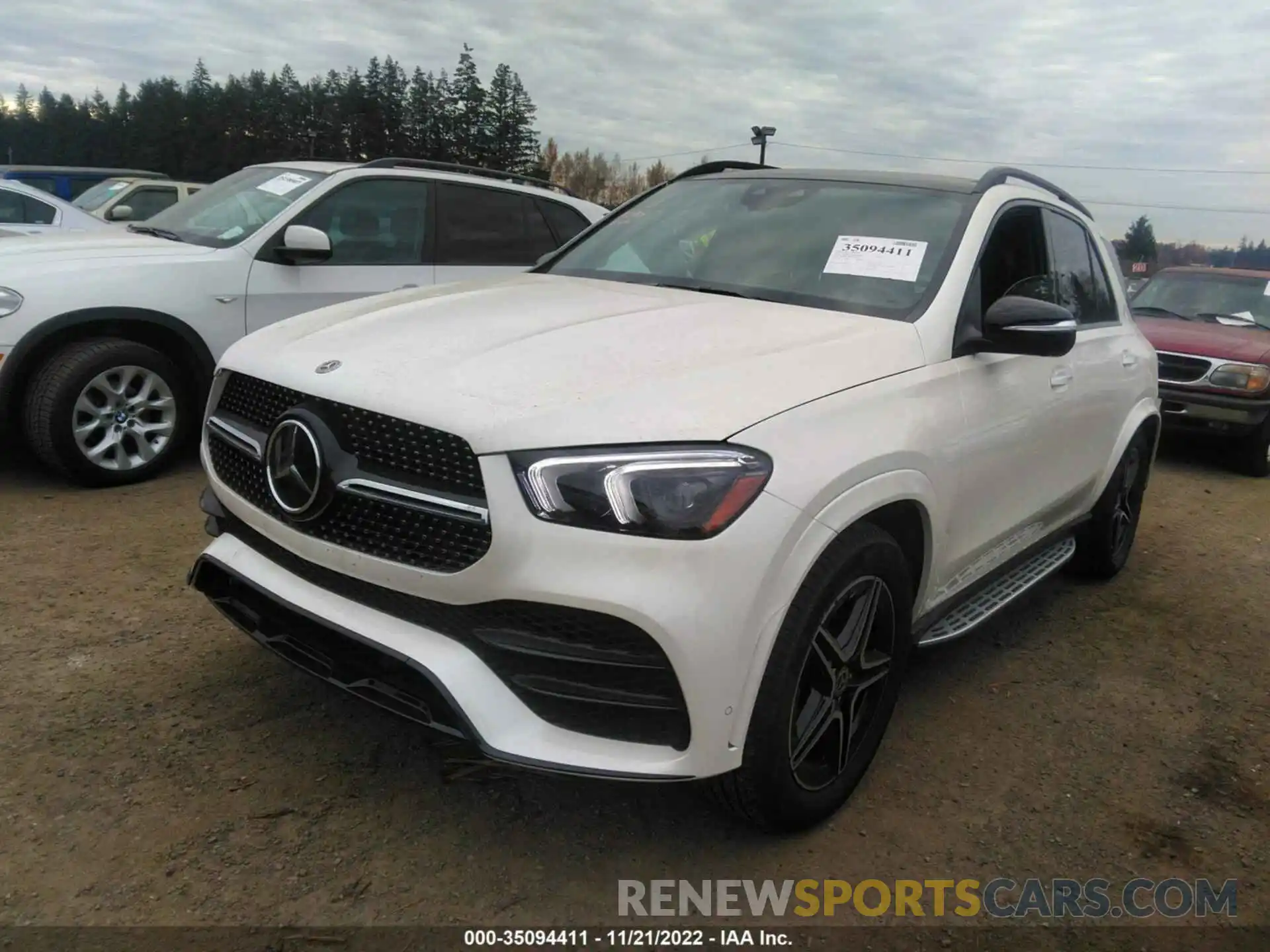 2 Photograph of a damaged car 4JGFB4KB0NA675936 MERCEDES-BENZ GLE 2022