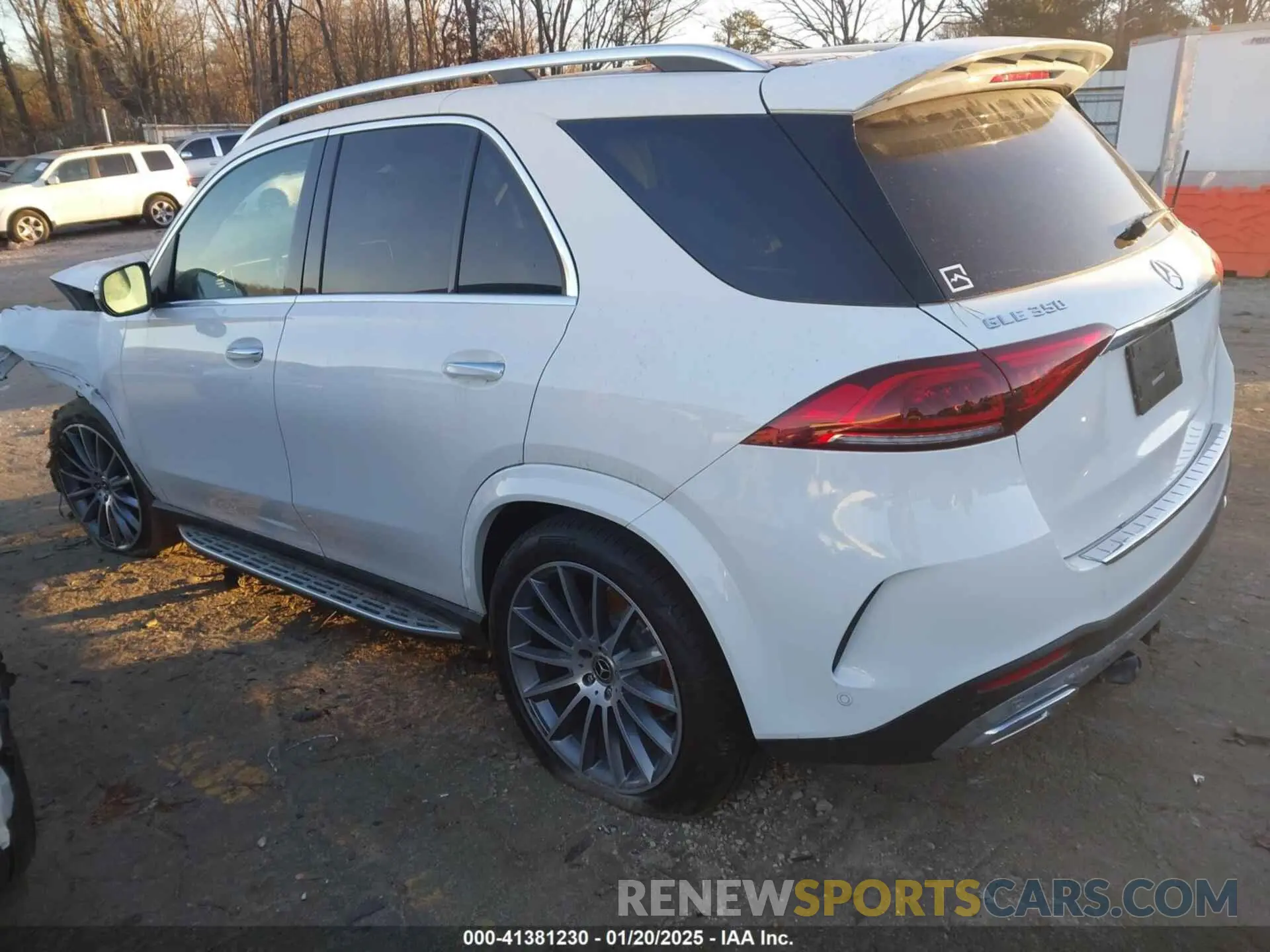 3 Photograph of a damaged car 4JGFB4KB9NA781088 MERCEDES-BENZ GLE 2022