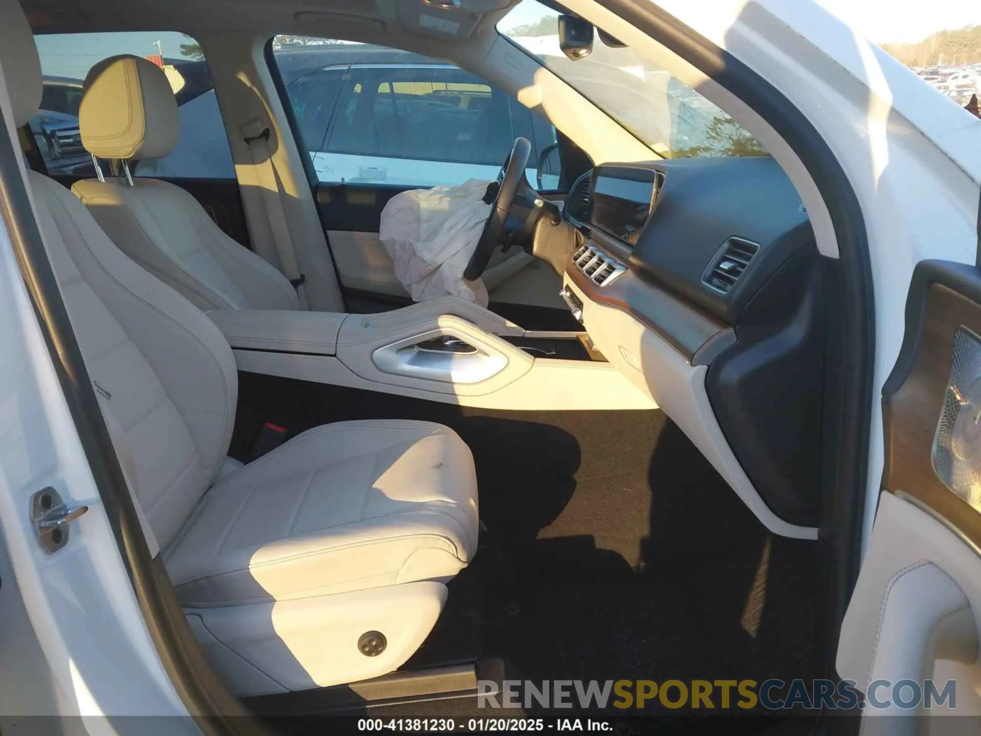 5 Photograph of a damaged car 4JGFB4KB9NA781088 MERCEDES-BENZ GLE 2022