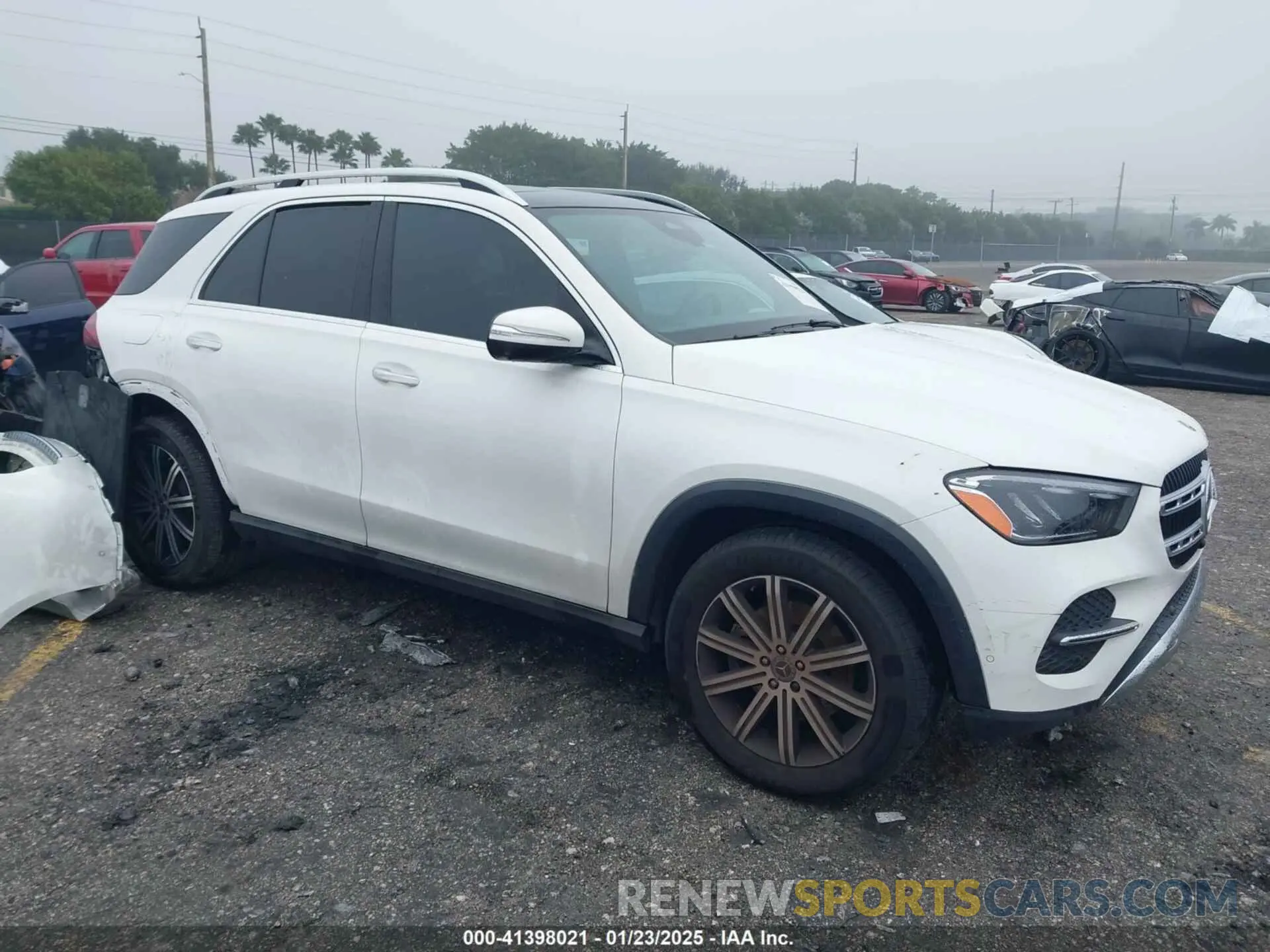 1 Photograph of a damaged car 4JGFB4FB2RA985893 MERCEDES-BENZ GLE 2024