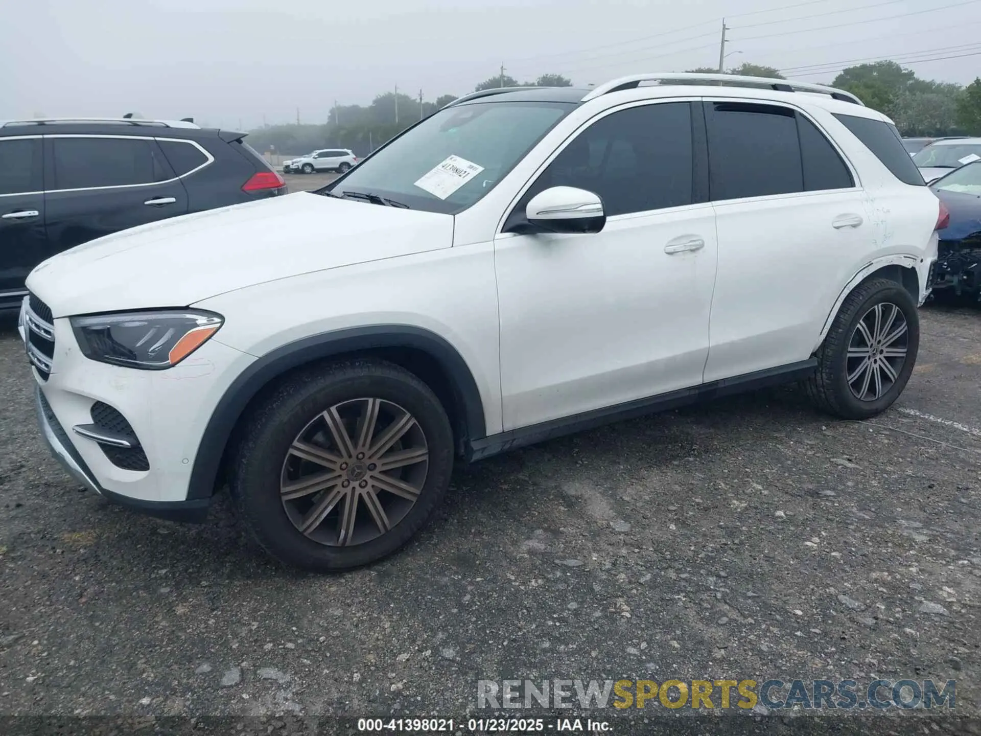 2 Photograph of a damaged car 4JGFB4FB2RA985893 MERCEDES-BENZ GLE 2024