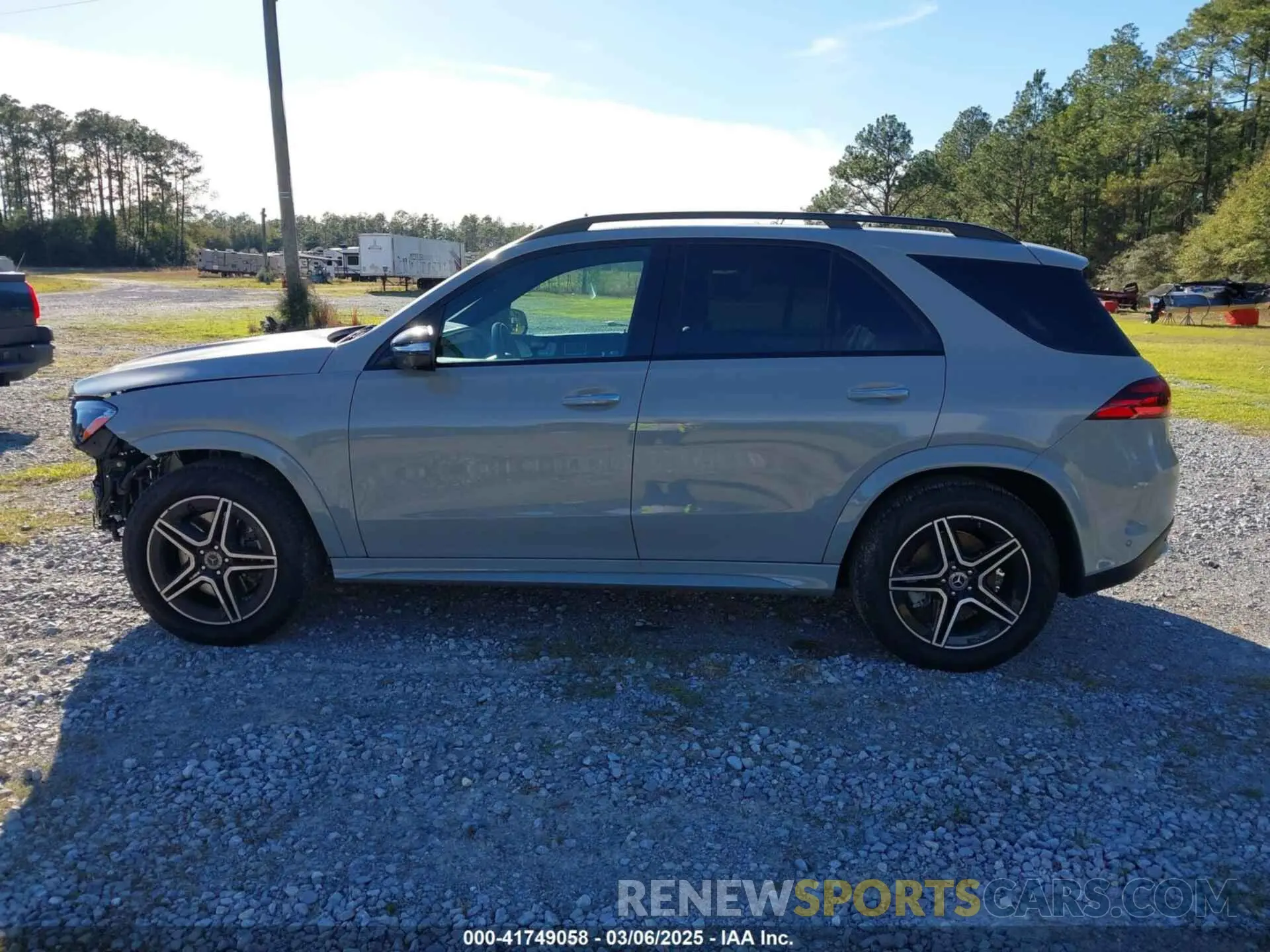 15 Photograph of a damaged car 4JGFB4FB2RB182088 MERCEDES-BENZ GLE 2024