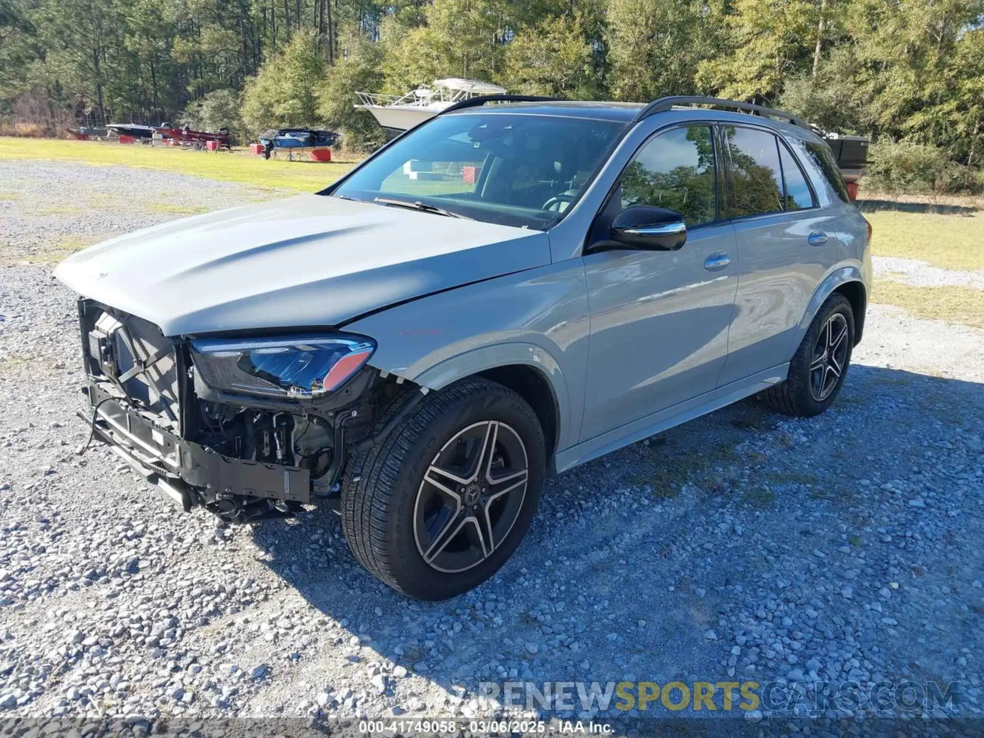 2 Photograph of a damaged car 4JGFB4FB2RB182088 MERCEDES-BENZ GLE 2024