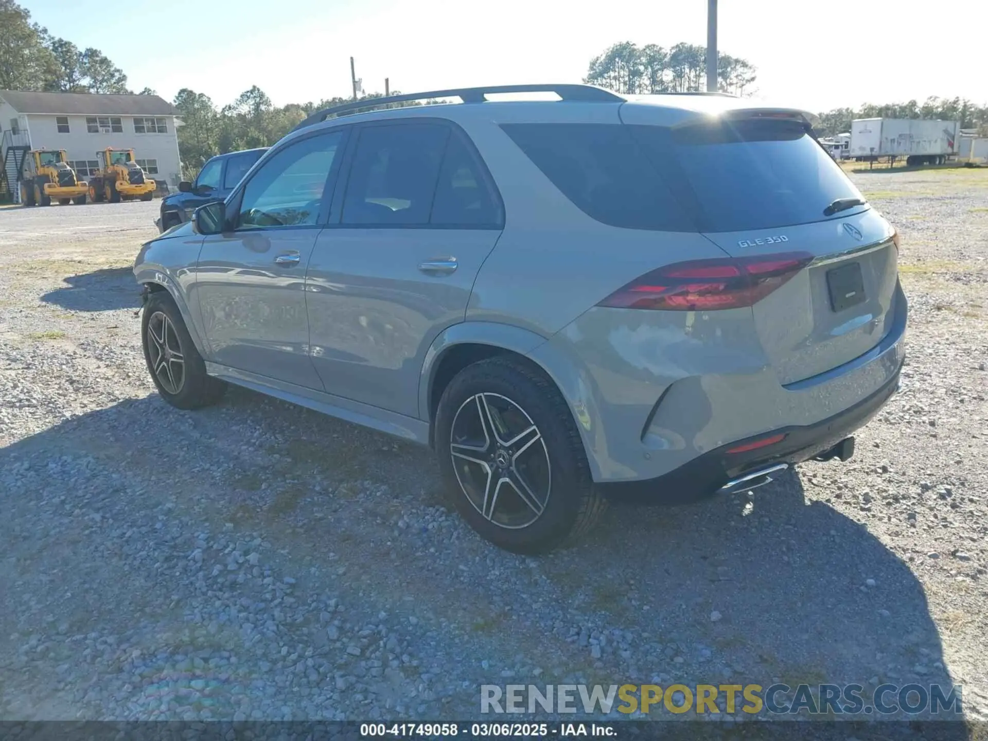 3 Photograph of a damaged car 4JGFB4FB2RB182088 MERCEDES-BENZ GLE 2024