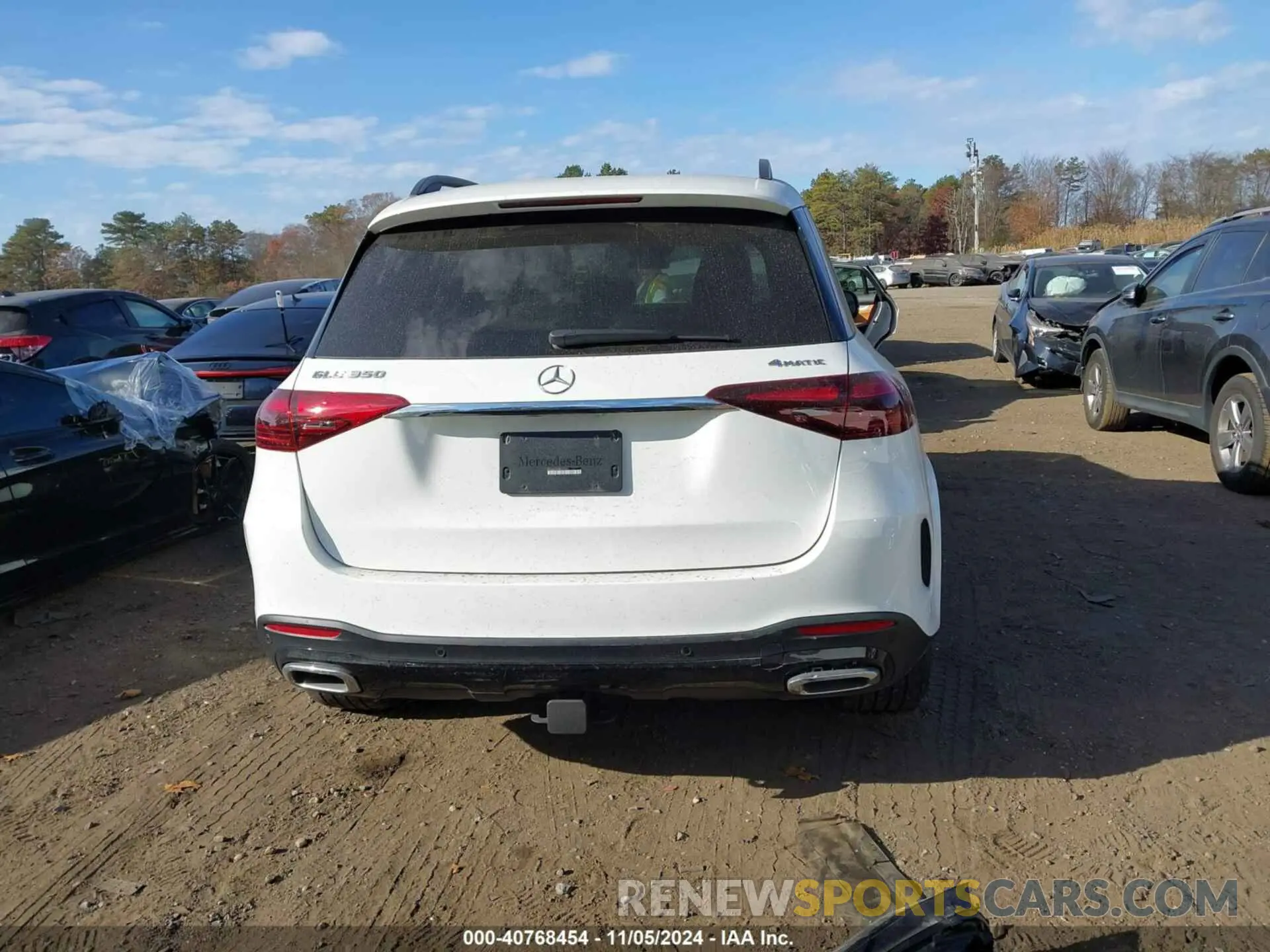 16 Photograph of a damaged car 4JGFB4FB3RB015576 MERCEDES-BENZ GLE 2024