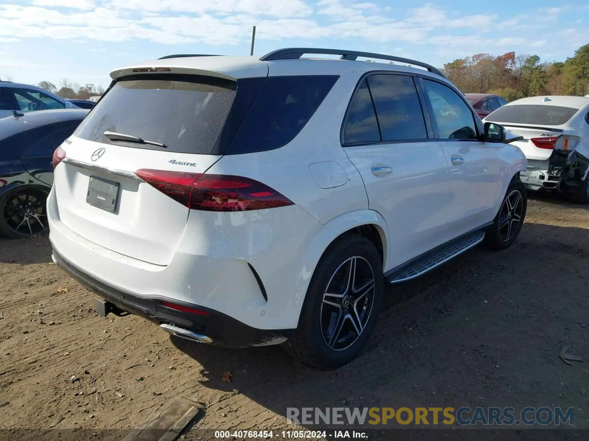 4 Photograph of a damaged car 4JGFB4FB3RB015576 MERCEDES-BENZ GLE 2024