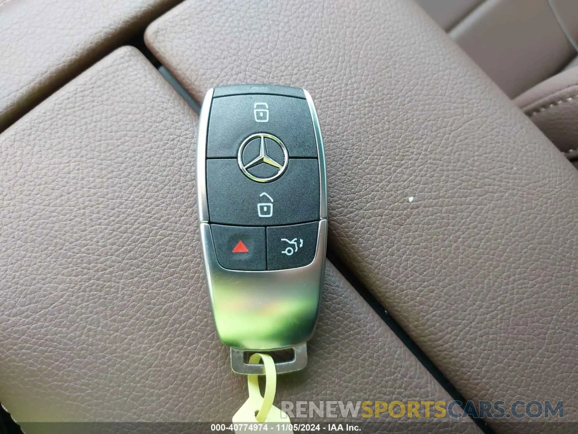 11 Photograph of a damaged car 4JGFB4FB3RB100787 MERCEDES-BENZ GLE 2024
