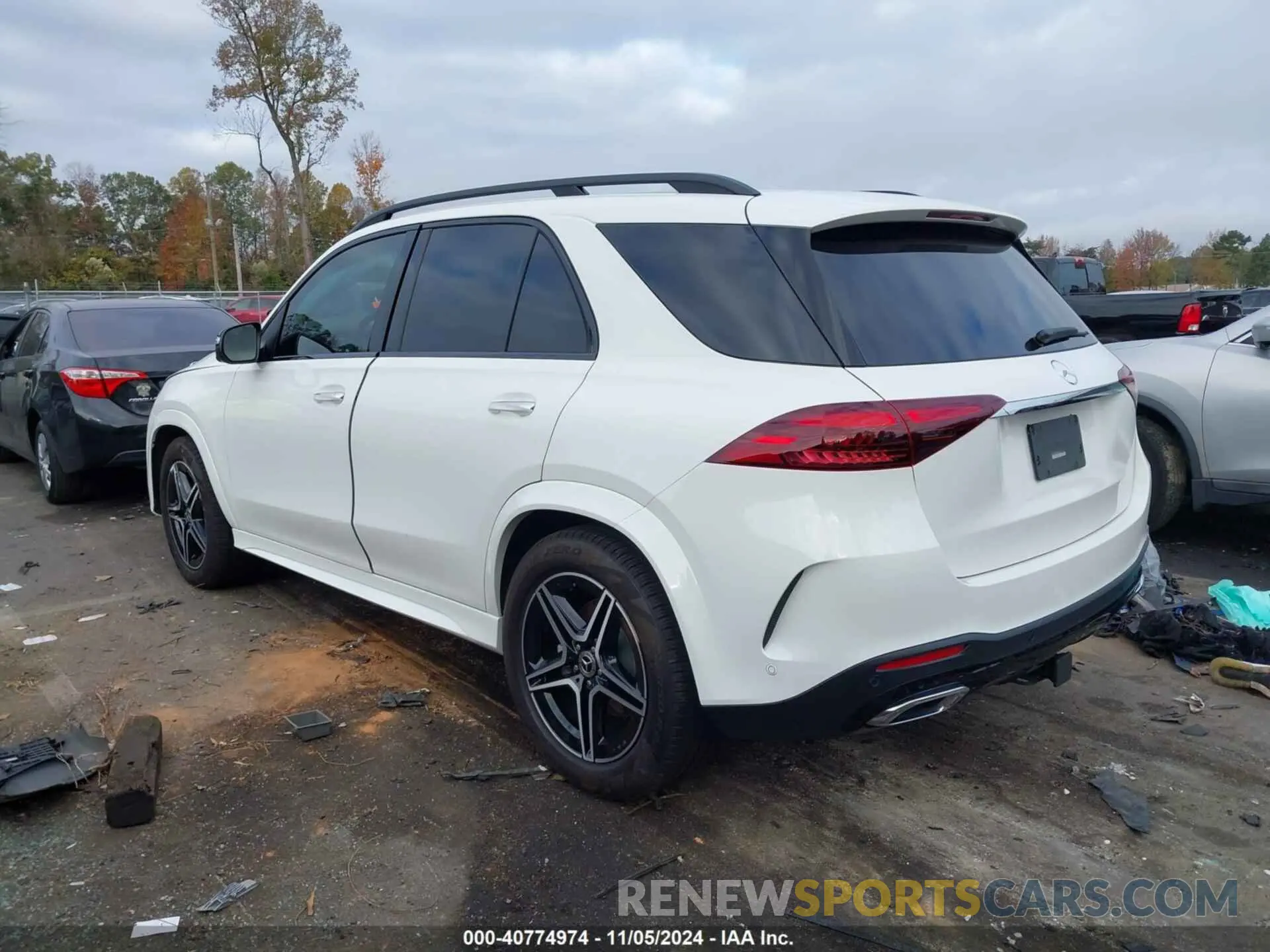 3 Photograph of a damaged car 4JGFB4FB3RB100787 MERCEDES-BENZ GLE 2024