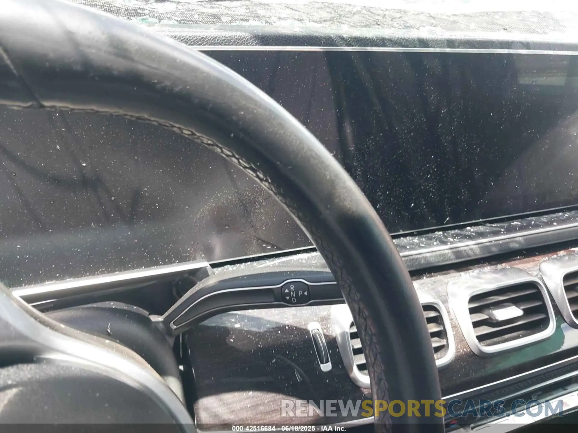 14 Photograph of a damaged car 4JGFB4JB0LA130172 MERCEDES-BENZ GLE 350 2020