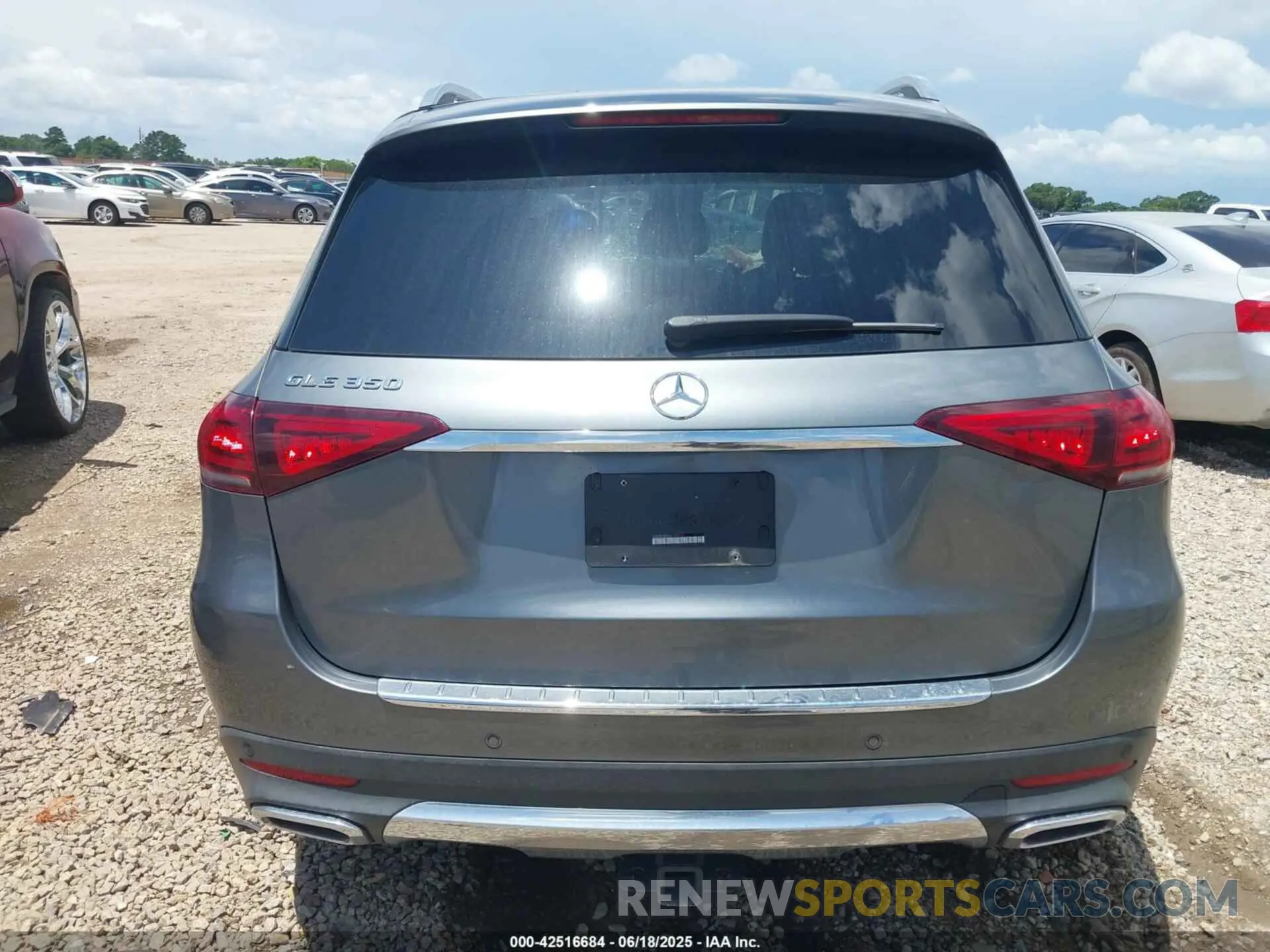 15 Photograph of a damaged car 4JGFB4JB0LA130172 MERCEDES-BENZ GLE 350 2020