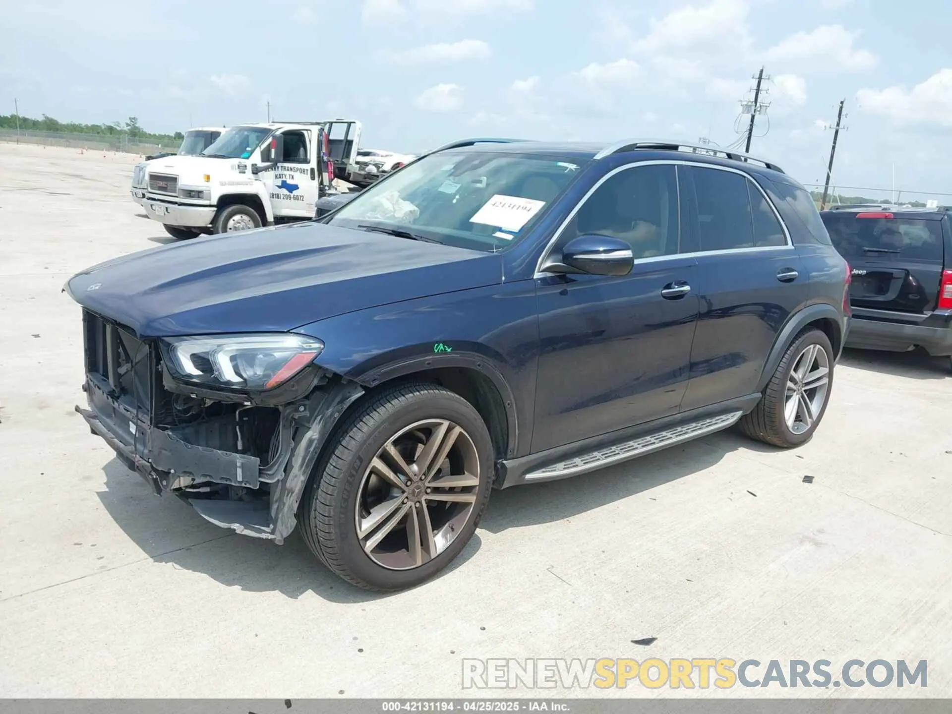 2 Photograph of a damaged car 4JGFB4JB0LA145805 MERCEDES-BENZ GLE 350 2020