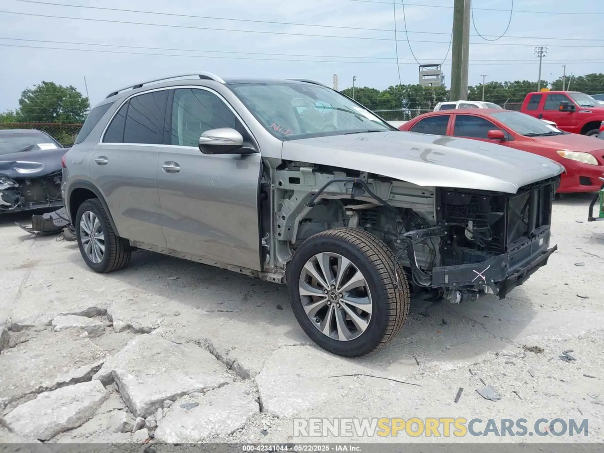 1 Photograph of a damaged car 4JGFB4JB6LA153584 MERCEDES-BENZ GLE 350 2020