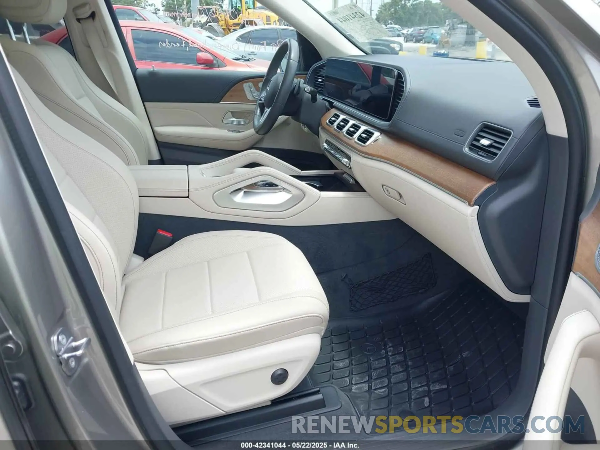 5 Photograph of a damaged car 4JGFB4JB6LA153584 MERCEDES-BENZ GLE 350 2020