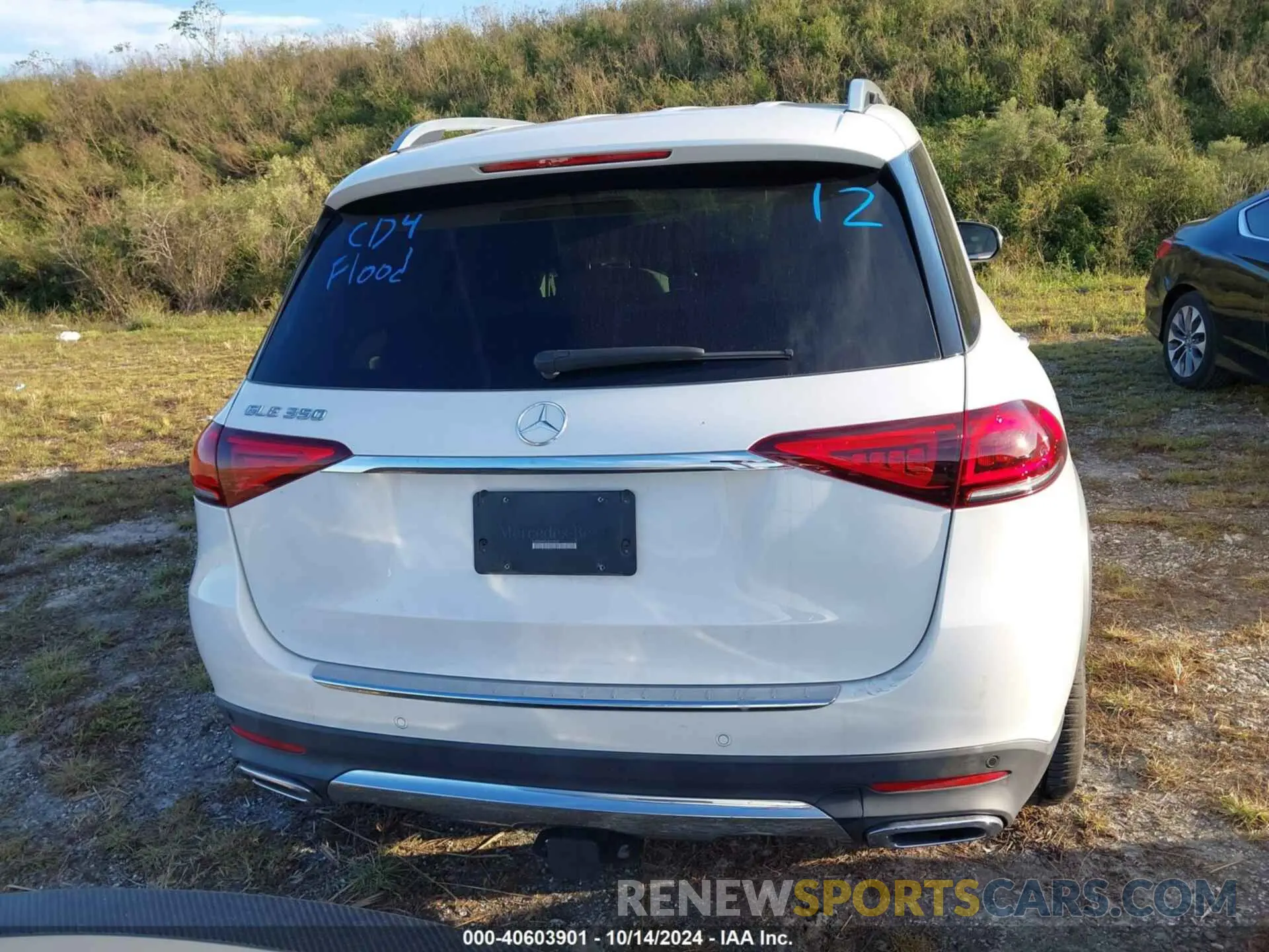 16 Photograph of a damaged car 4JGFB4JB7LA227692 MERCEDES-BENZ GLE 350 2020