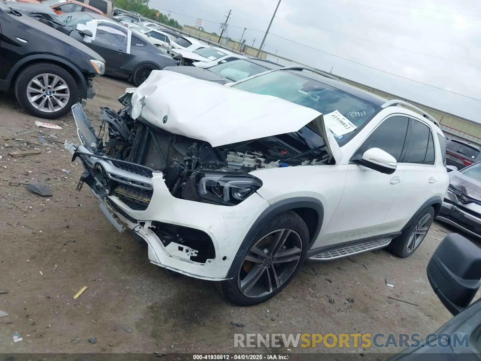 2 Photograph of a damaged car 4JGFB4JB7LA247604 MERCEDES-BENZ GLE 350 2020