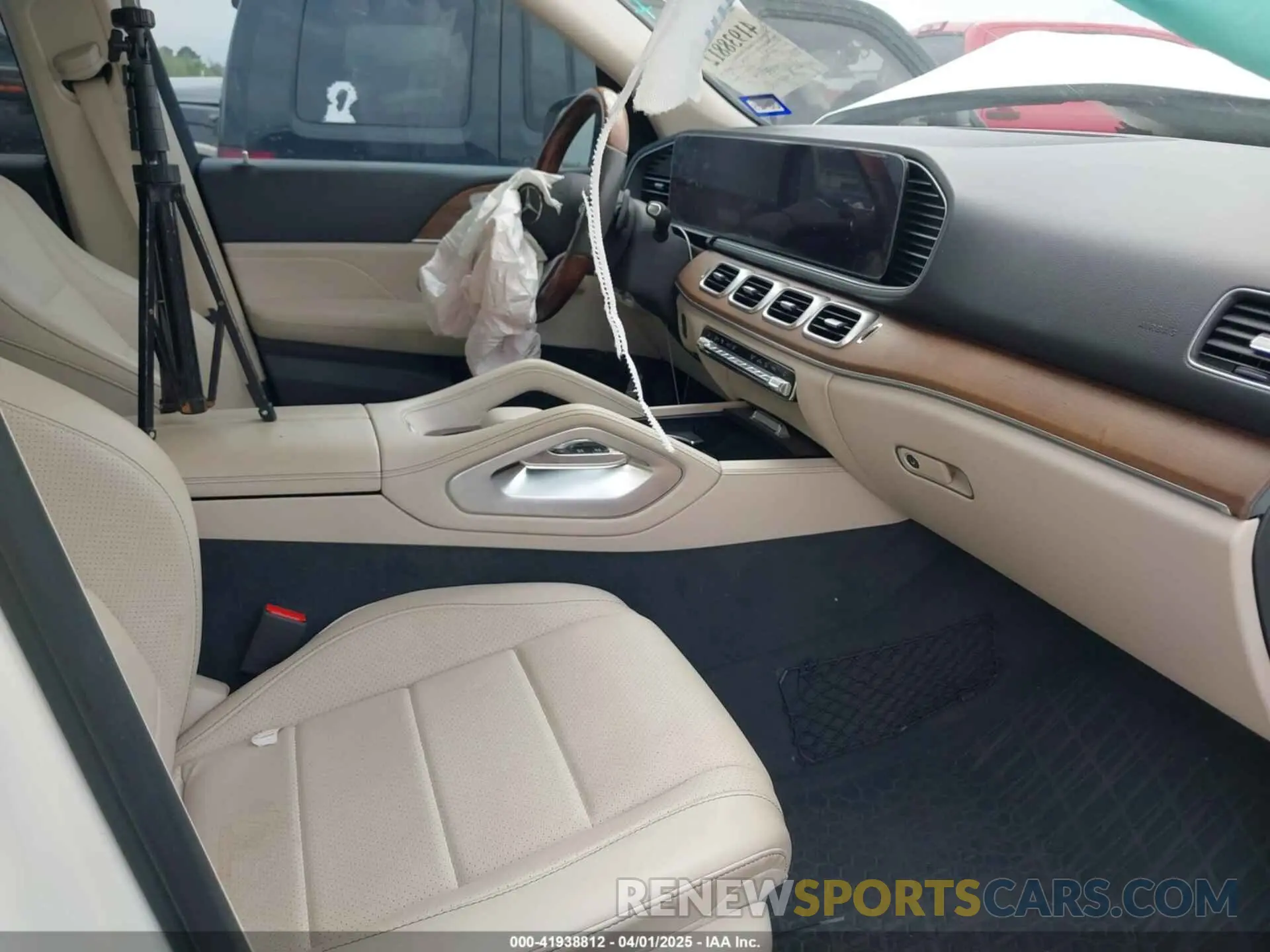 5 Photograph of a damaged car 4JGFB4JB7LA247604 MERCEDES-BENZ GLE 350 2020