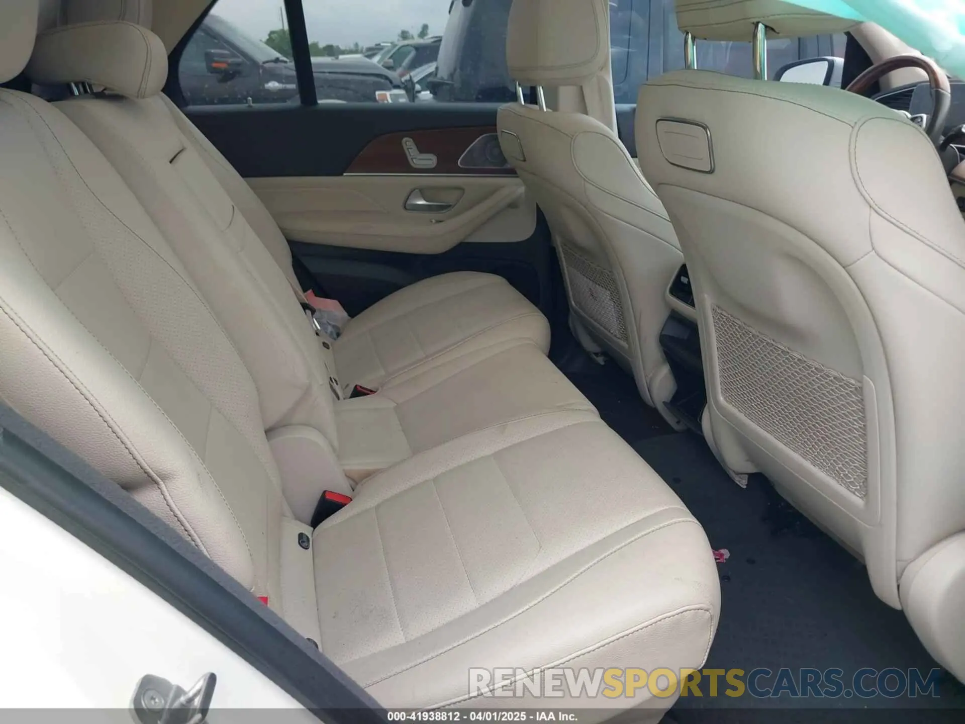 8 Photograph of a damaged car 4JGFB4JB7LA247604 MERCEDES-BENZ GLE 350 2020