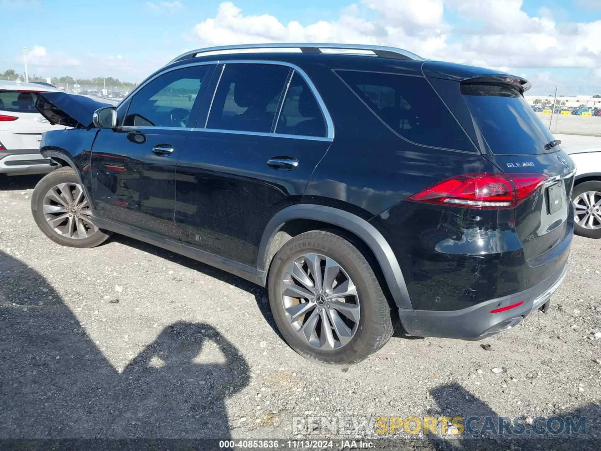 3 Photograph of a damaged car 4JGFB4JB9LA149836 MERCEDES-BENZ GLE 350 2020
