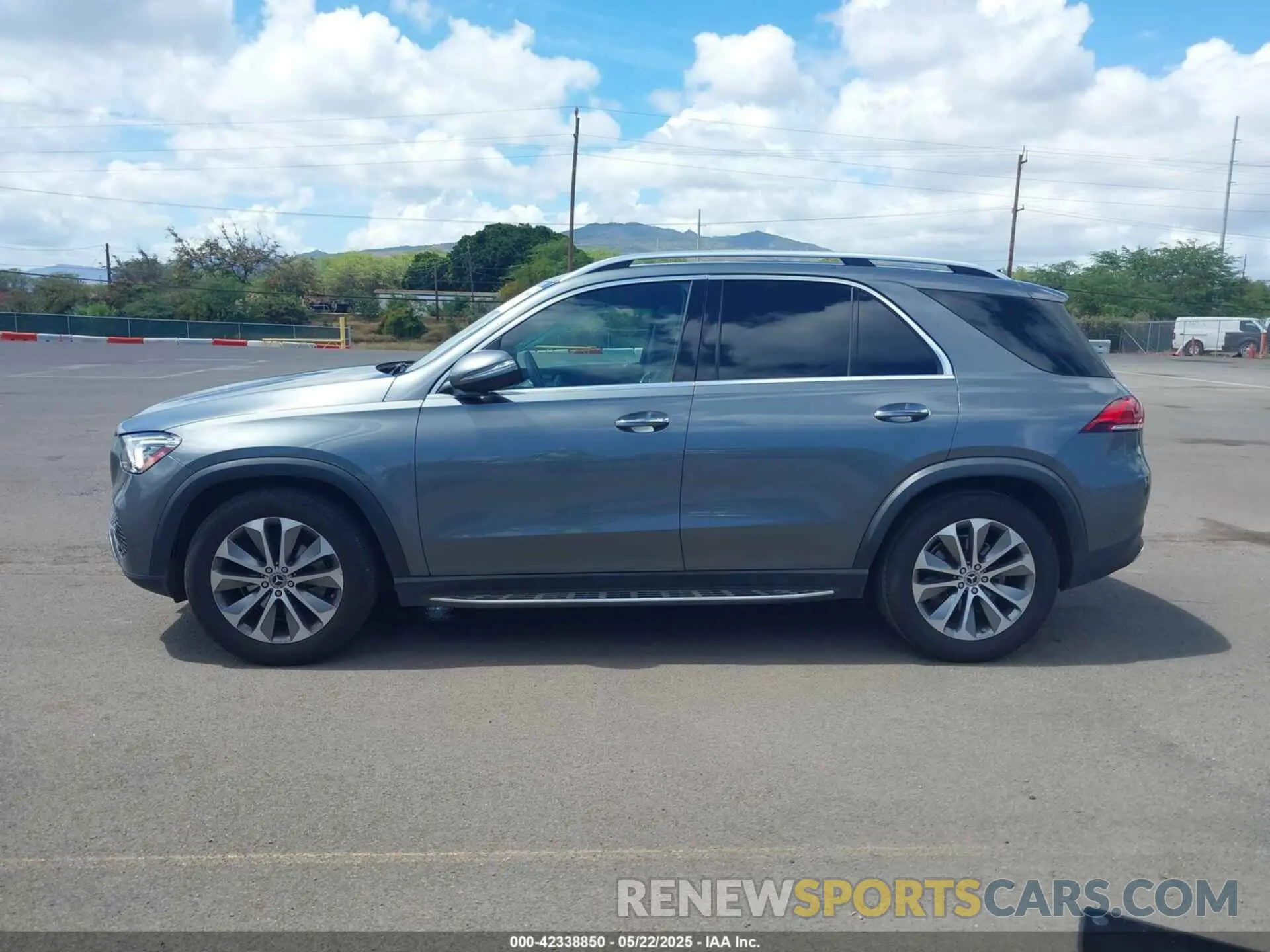 14 Photograph of a damaged car 4JGFB4JEXLA121120 MERCEDES-BENZ GLE 350 2020