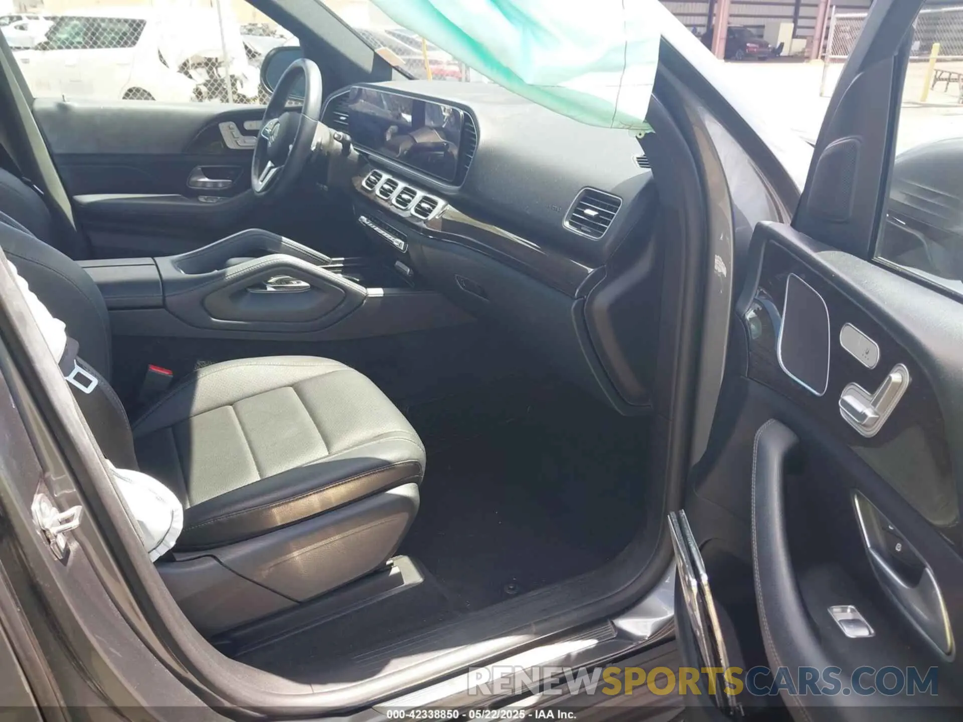 5 Photograph of a damaged car 4JGFB4JEXLA121120 MERCEDES-BENZ GLE 350 2020