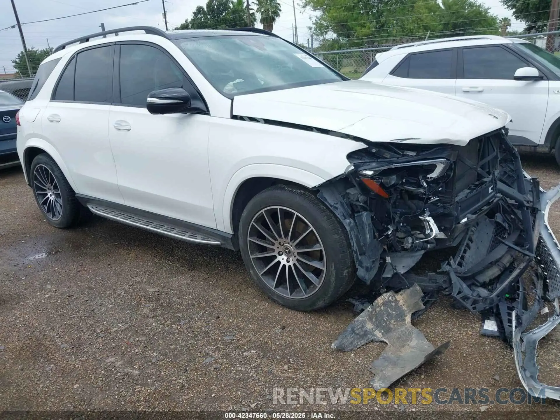 1 Photograph of a damaged car 4JGFB4JEXLA193905 MERCEDES-BENZ GLE 350 2020
