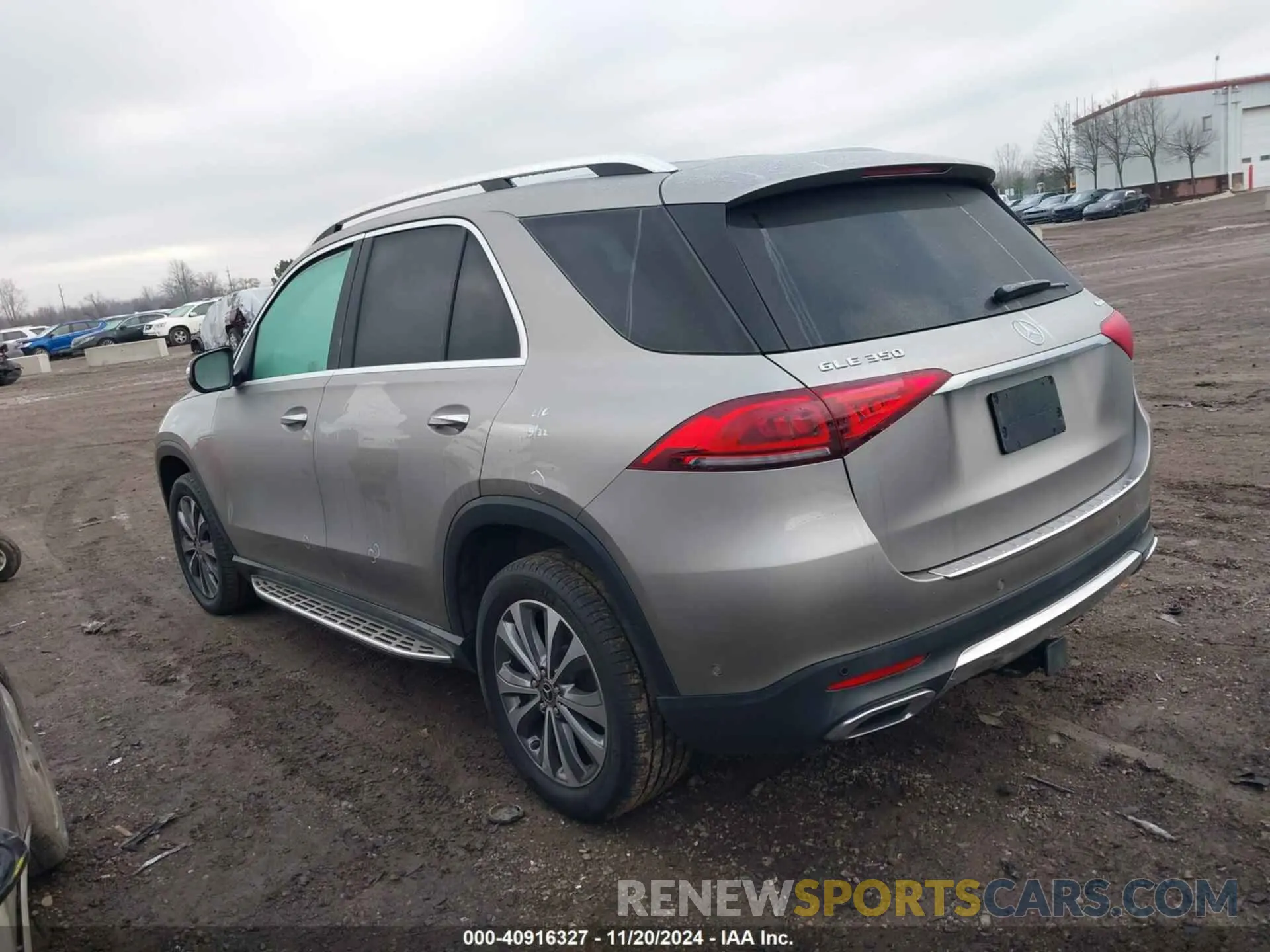 3 Photograph of a damaged car 4JGFB4KB0LA032807 MERCEDES-BENZ GLE 350 2020