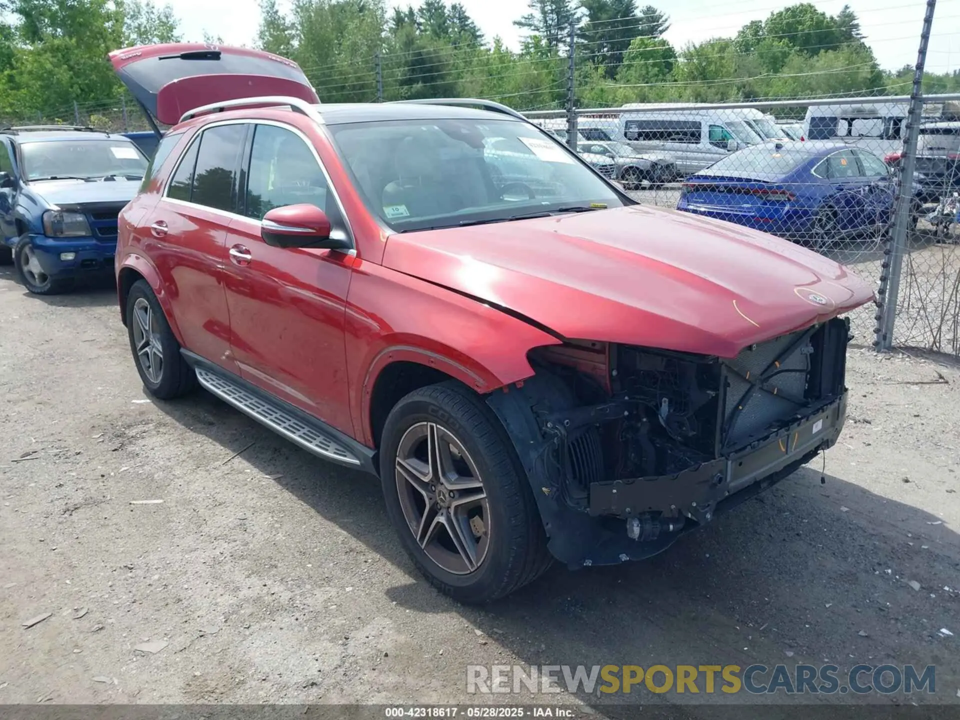 1 Photograph of a damaged car 4JGFB4KB0LA131174 MERCEDES-BENZ GLE 350 2020