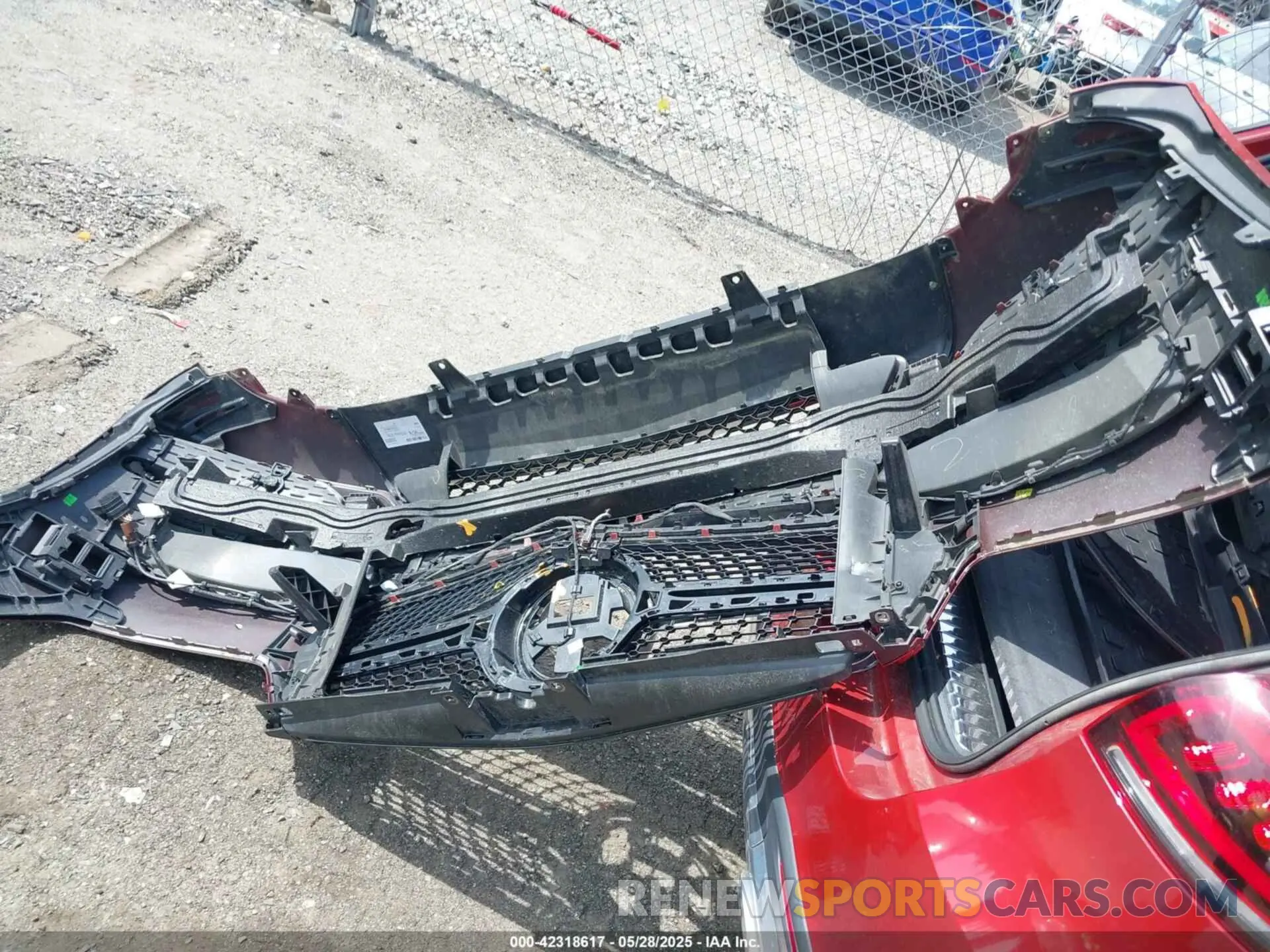 12 Photograph of a damaged car 4JGFB4KB0LA131174 MERCEDES-BENZ GLE 350 2020