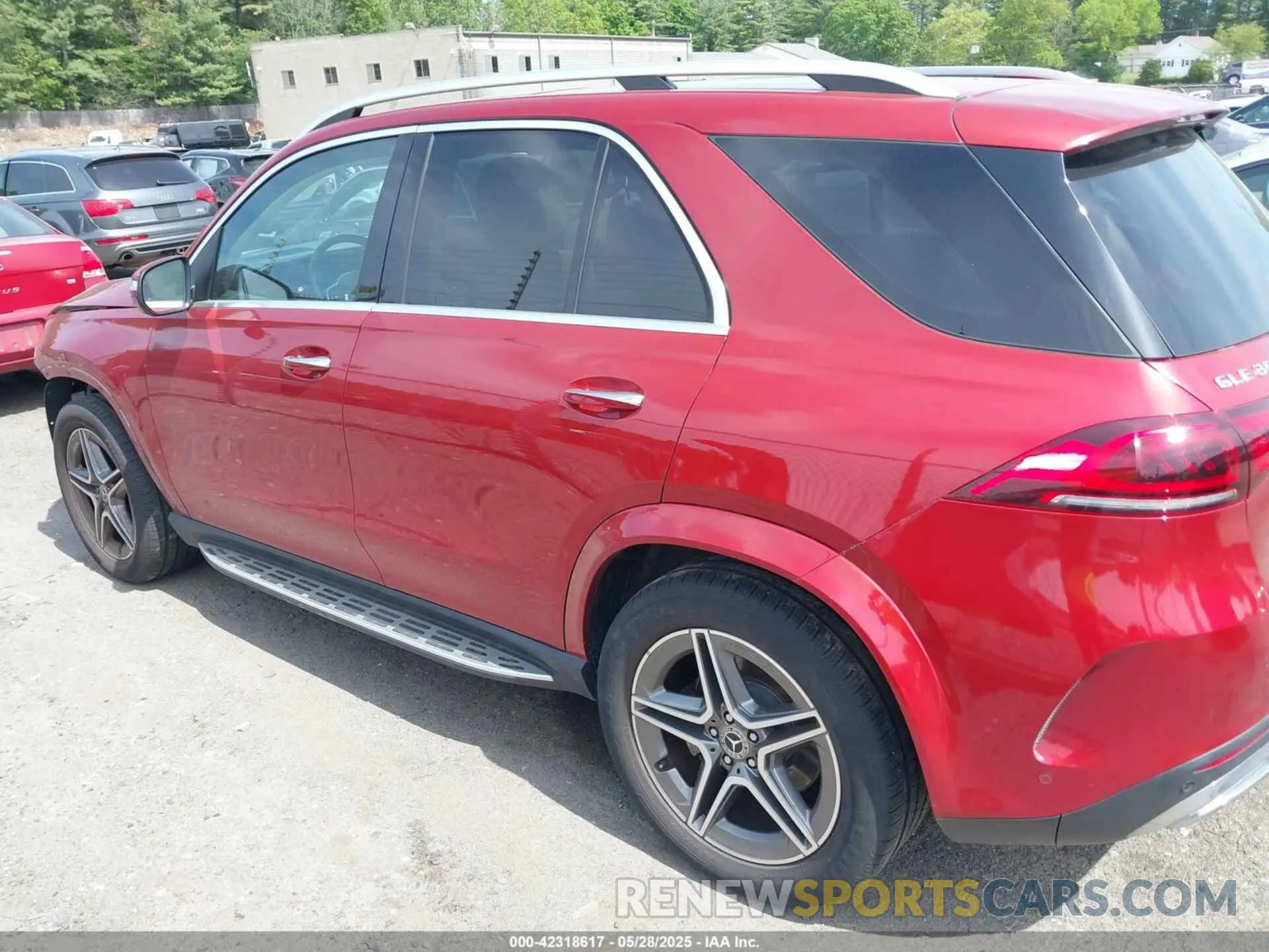 15 Photograph of a damaged car 4JGFB4KB0LA131174 MERCEDES-BENZ GLE 350 2020