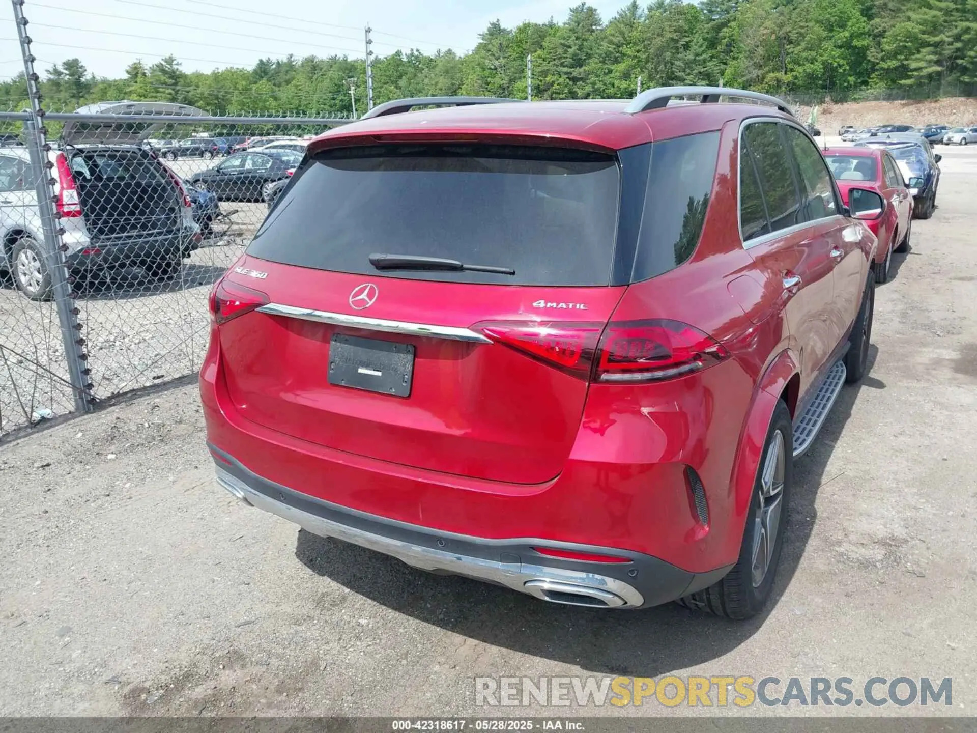 4 Photograph of a damaged car 4JGFB4KB0LA131174 MERCEDES-BENZ GLE 350 2020