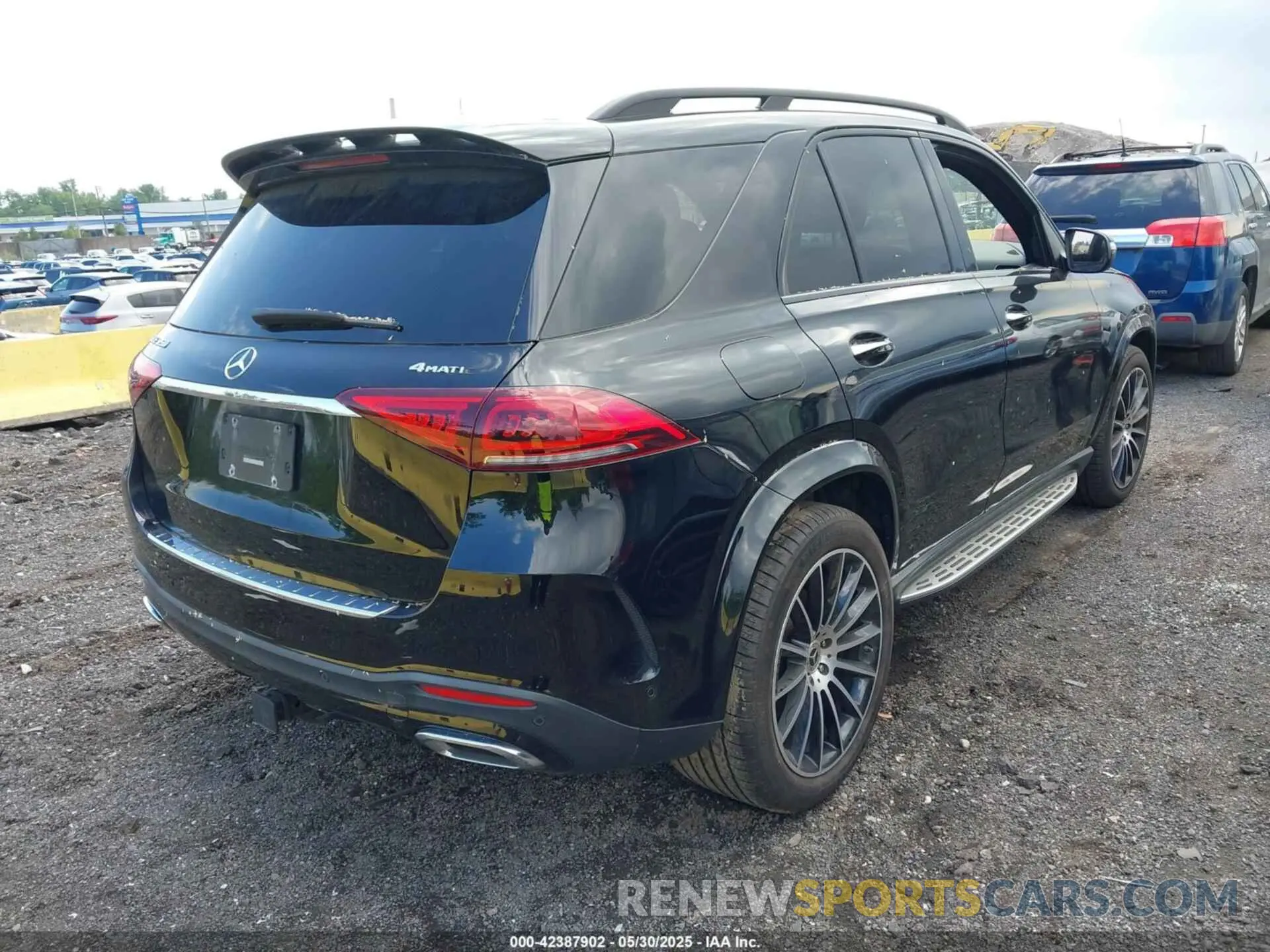 4 Photograph of a damaged car 4JGFB4KB2LA027849 MERCEDES-BENZ GLE 350 2020