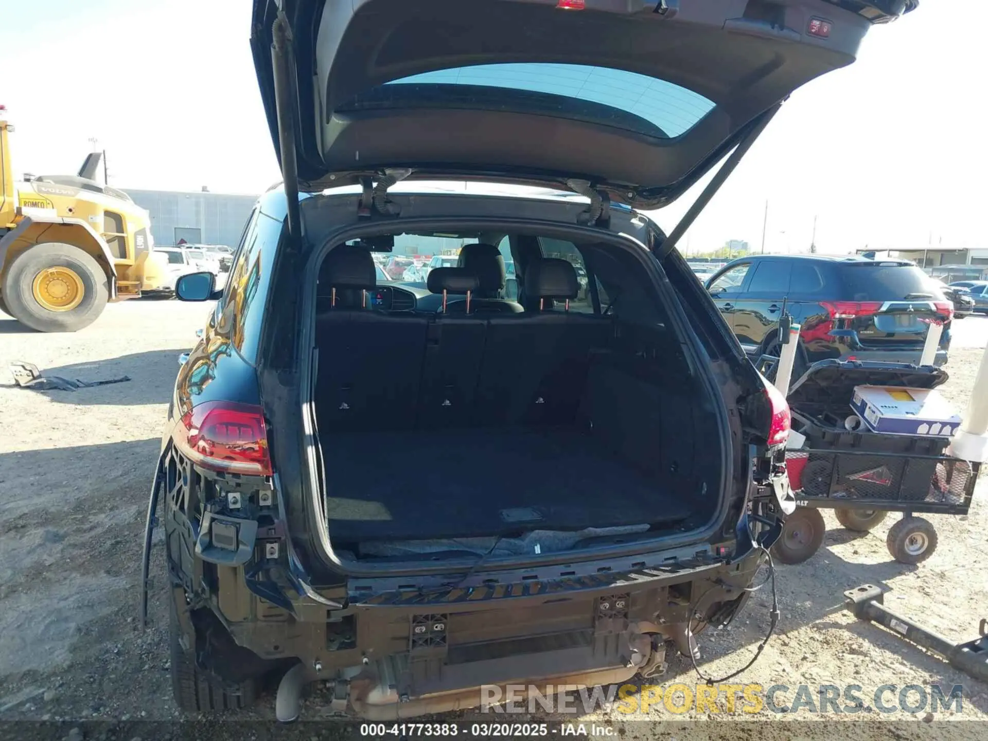 19 Photograph of a damaged car 4JGFB4KB3LA036673 MERCEDES-BENZ GLE 350 2020