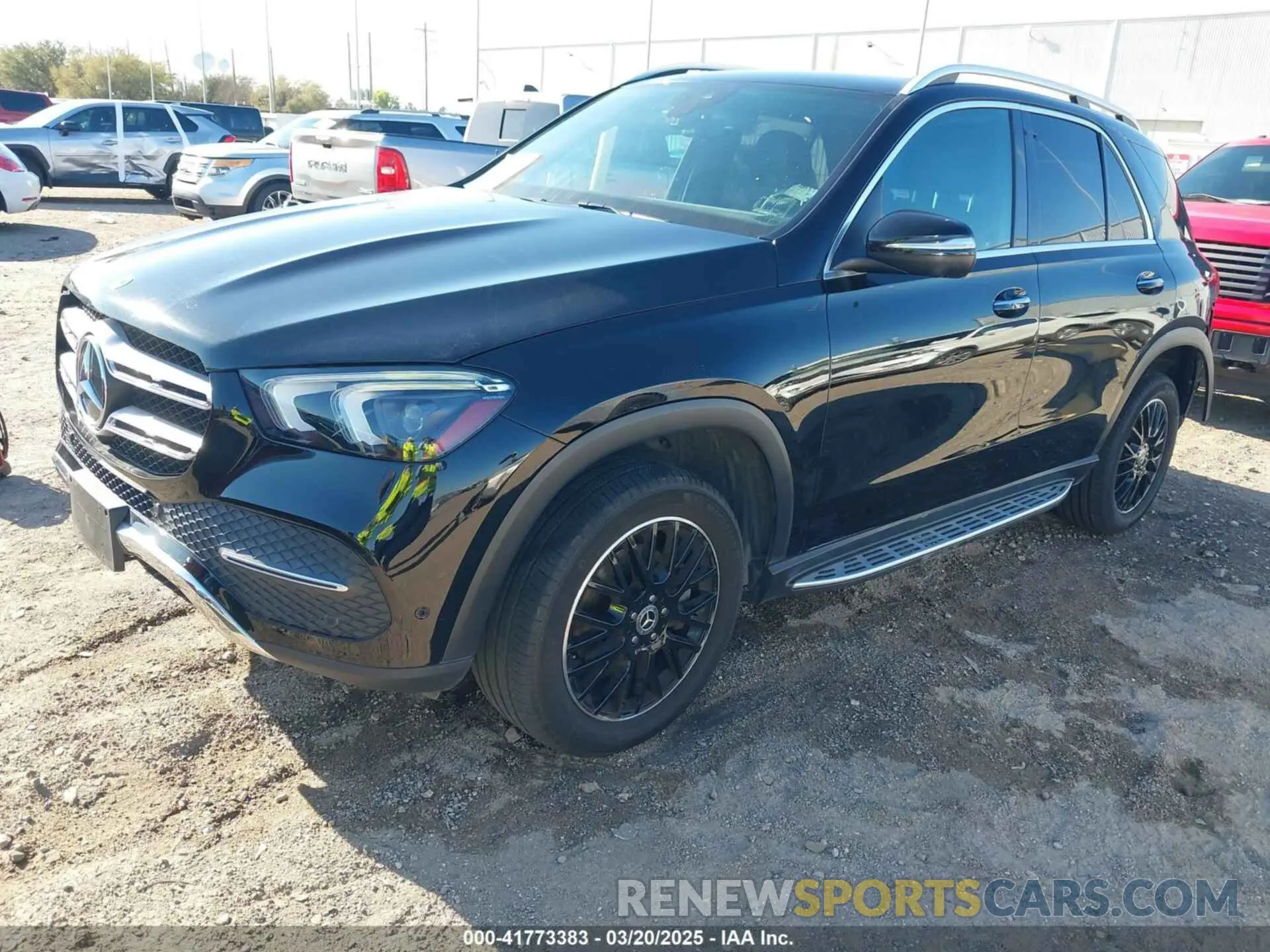 2 Photograph of a damaged car 4JGFB4KB3LA036673 MERCEDES-BENZ GLE 350 2020