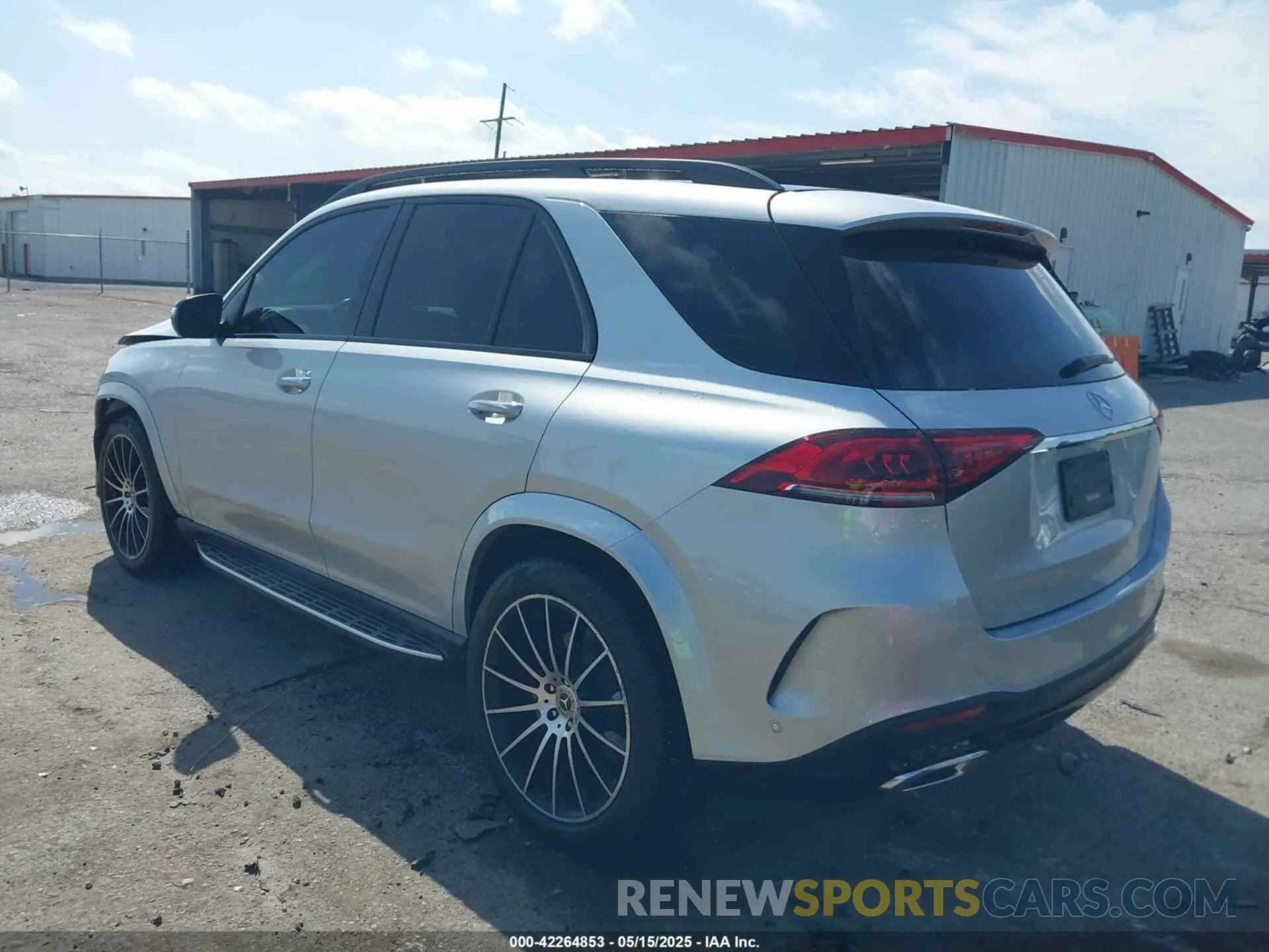 3 Photograph of a damaged car 4JGFB4KB3LA060178 MERCEDES-BENZ GLE 350 2020