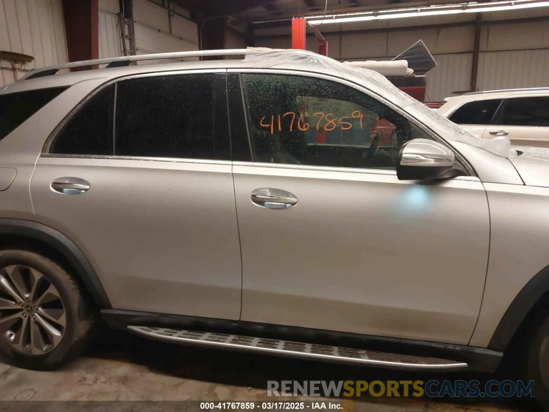 14 Photograph of a damaged car 4JGFB4KB3LA086666 MERCEDES-BENZ GLE 350 2020