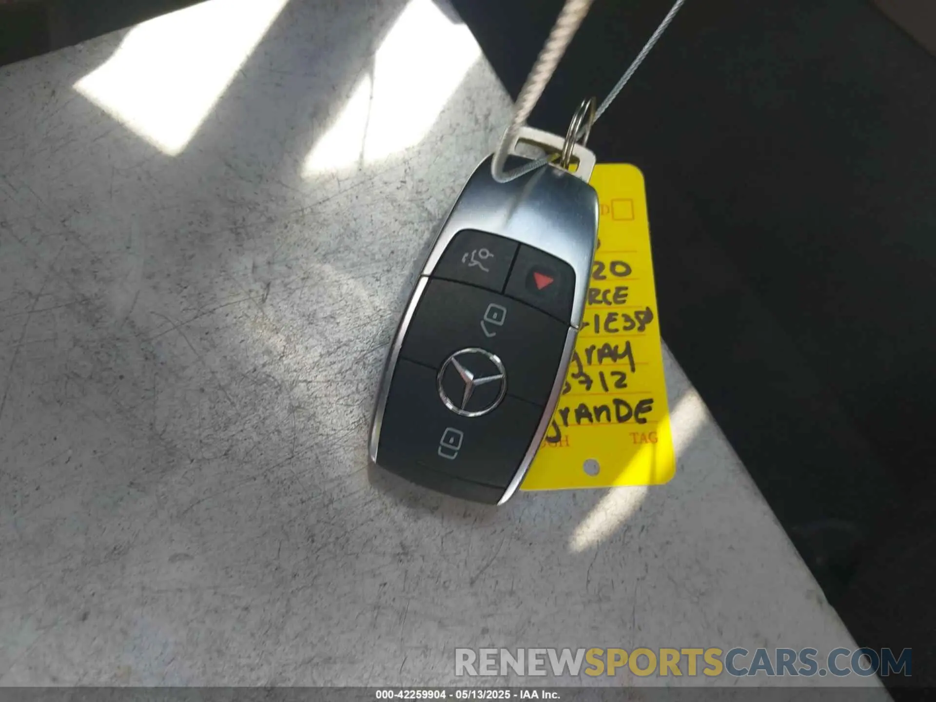 11 Photograph of a damaged car 4JGFB4KB4LA013712 MERCEDES-BENZ GLE 350 2020