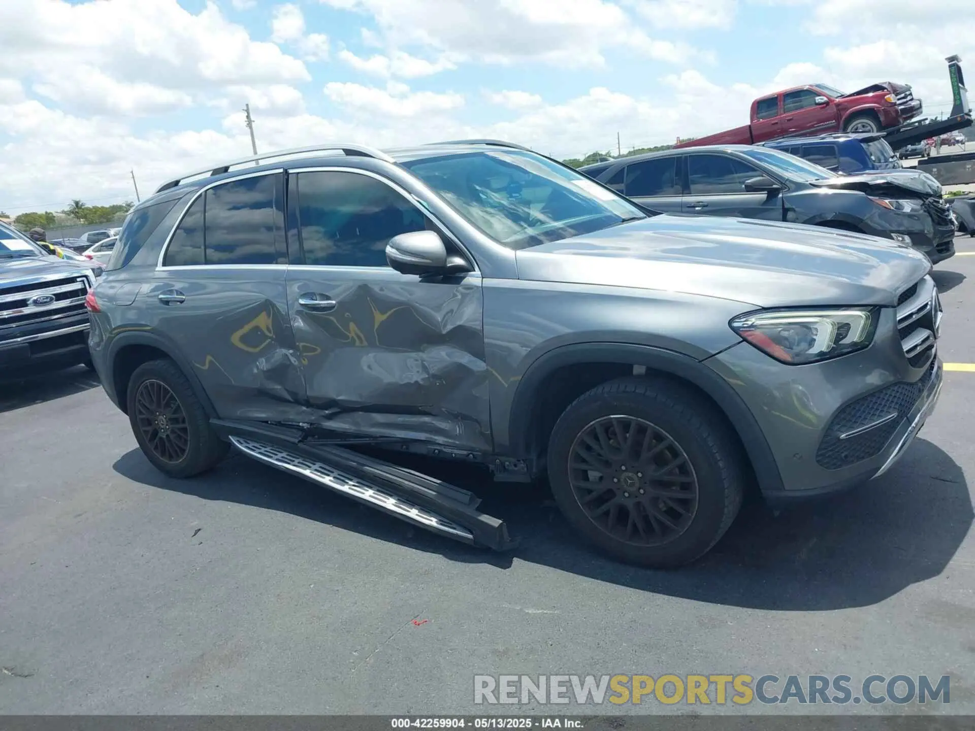 6 Photograph of a damaged car 4JGFB4KB4LA013712 MERCEDES-BENZ GLE 350 2020
