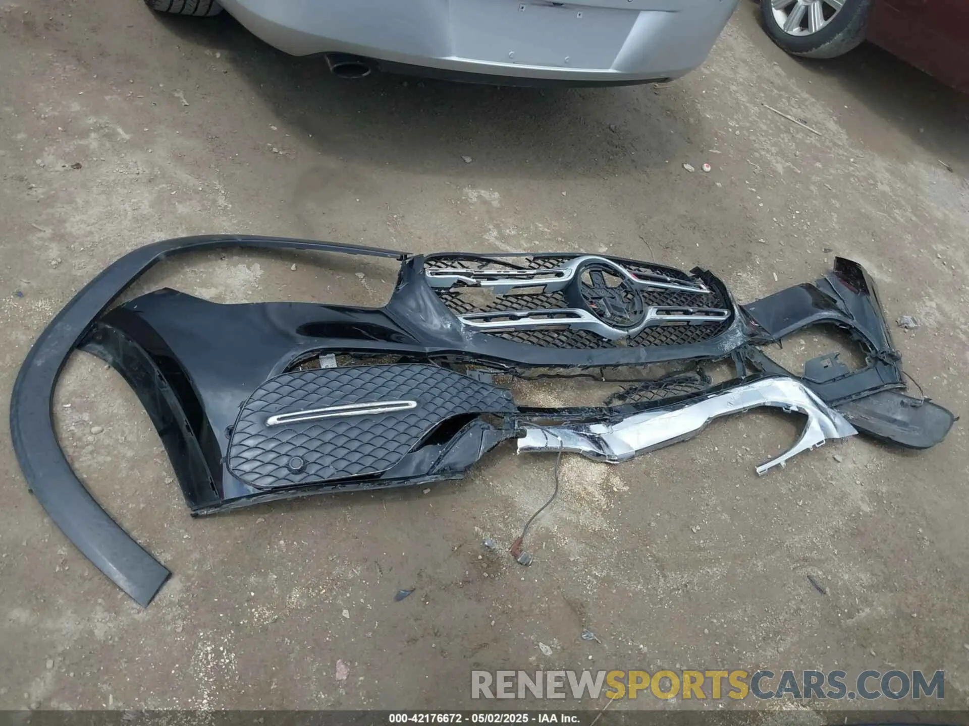 12 Photograph of a damaged car 4JGFB4KB4LA038559 MERCEDES-BENZ GLE 350 2020
