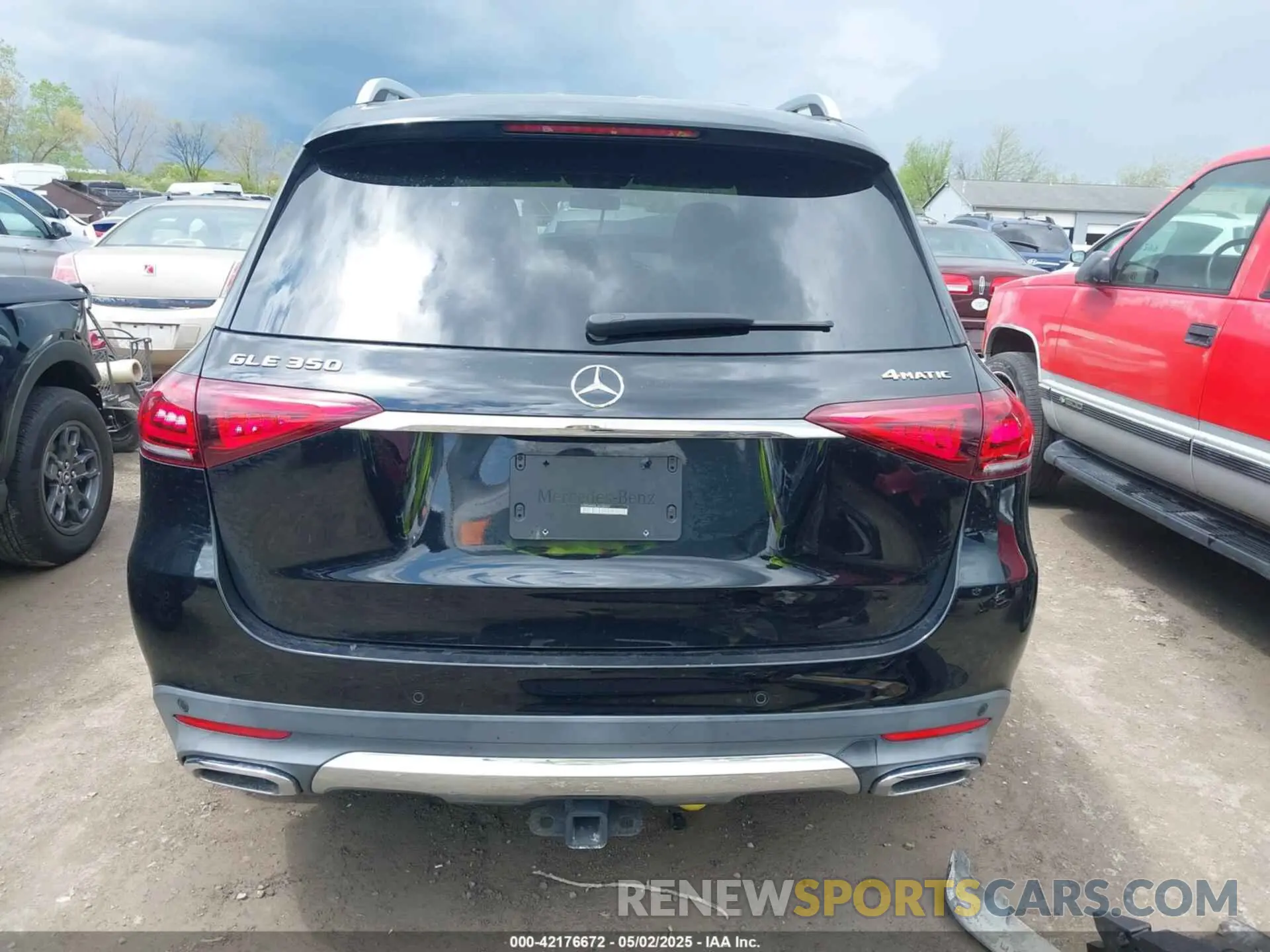17 Photograph of a damaged car 4JGFB4KB4LA038559 MERCEDES-BENZ GLE 350 2020