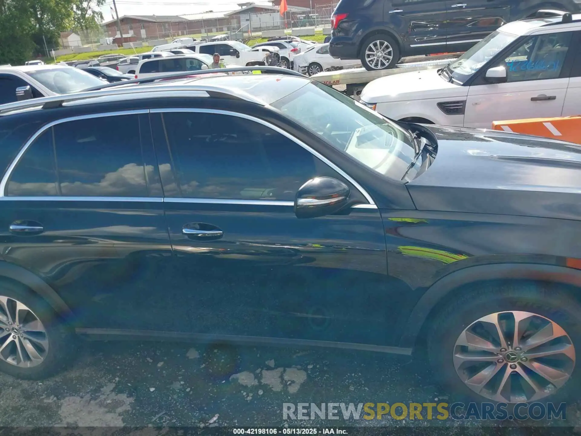 13 Photograph of a damaged car 4JGFB4KB4LA047648 MERCEDES-BENZ GLE 350 2020