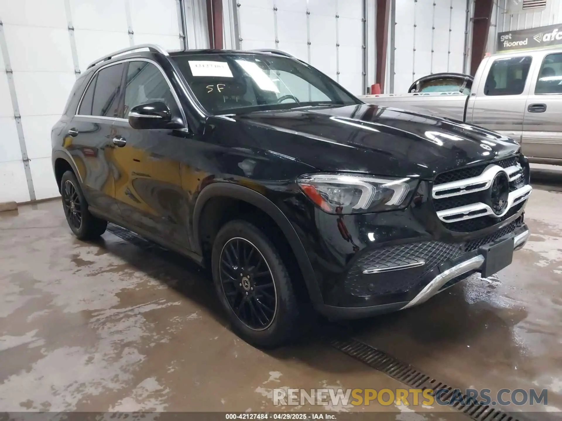 1 Photograph of a damaged car 4JGFB4KB6LA045352 MERCEDES-BENZ GLE 350 2020