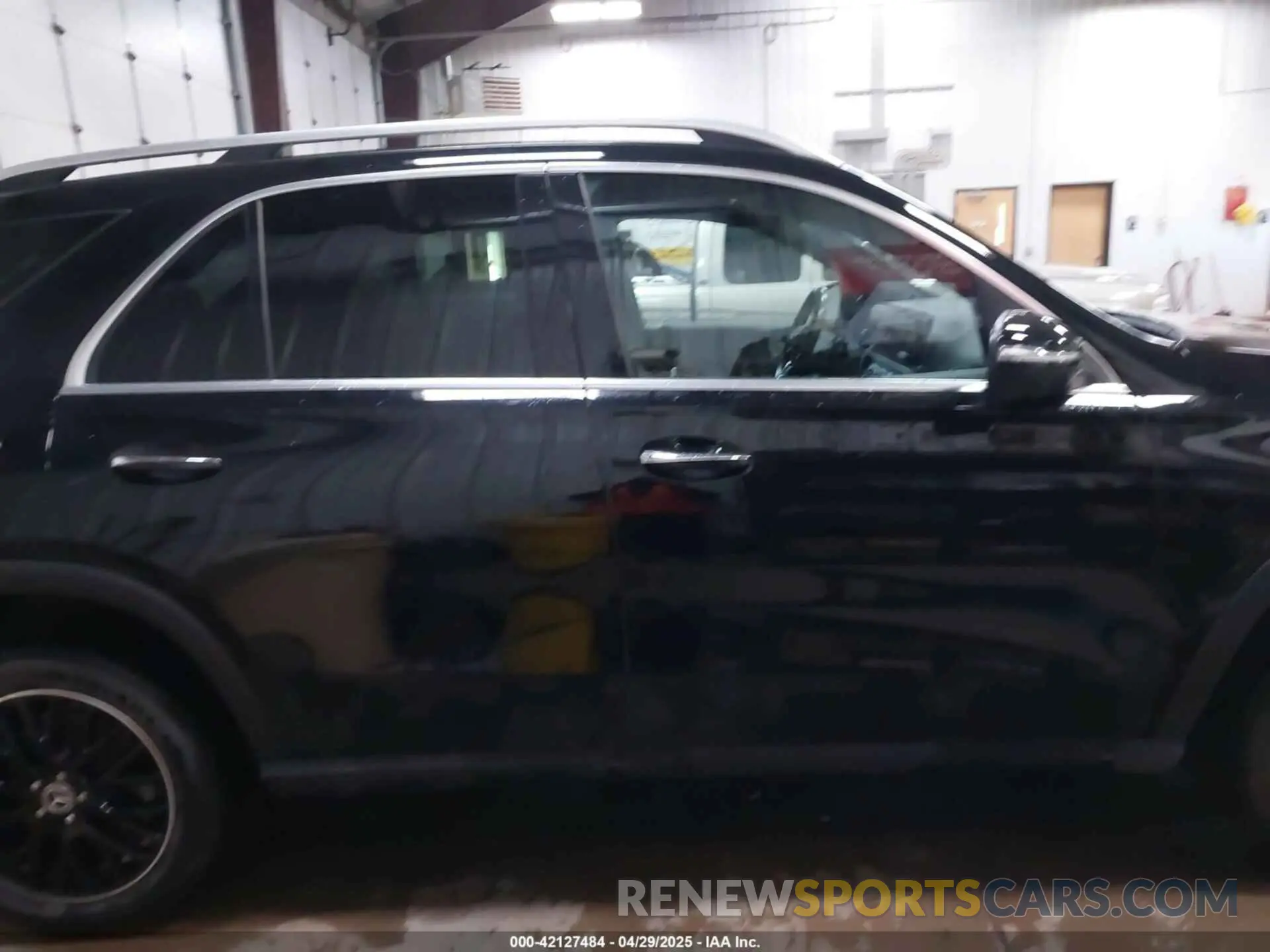 13 Photograph of a damaged car 4JGFB4KB6LA045352 MERCEDES-BENZ GLE 350 2020