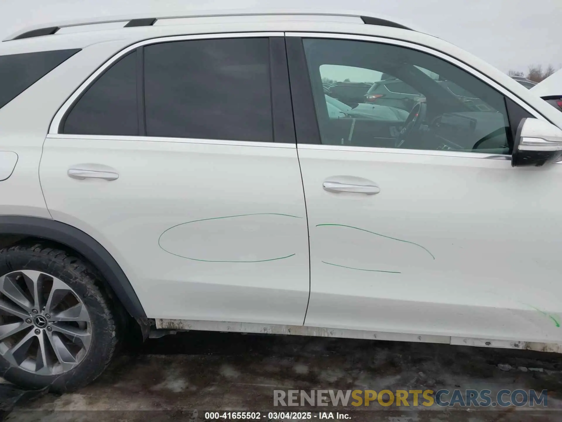 21 Photograph of a damaged car 4JGFB4KB6LA214799 MERCEDES-BENZ GLE 350 2020
