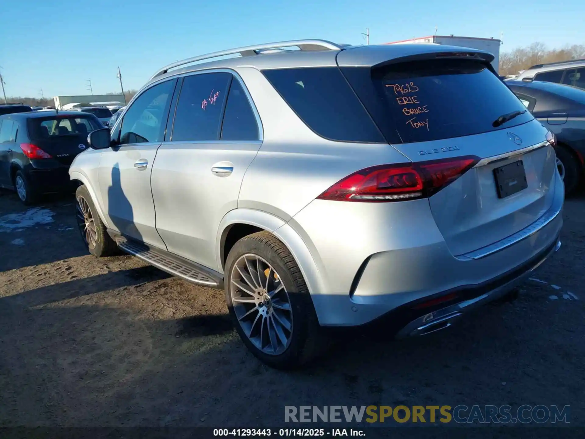 3 Photograph of a damaged car 4JGFB4KB7LA153477 MERCEDES-BENZ GLE 350 2020