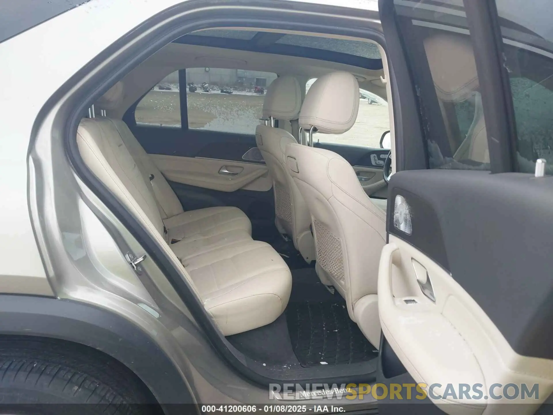 8 Photograph of a damaged car 4JGFB4KB8LA138213 MERCEDES-BENZ GLE 350 2020