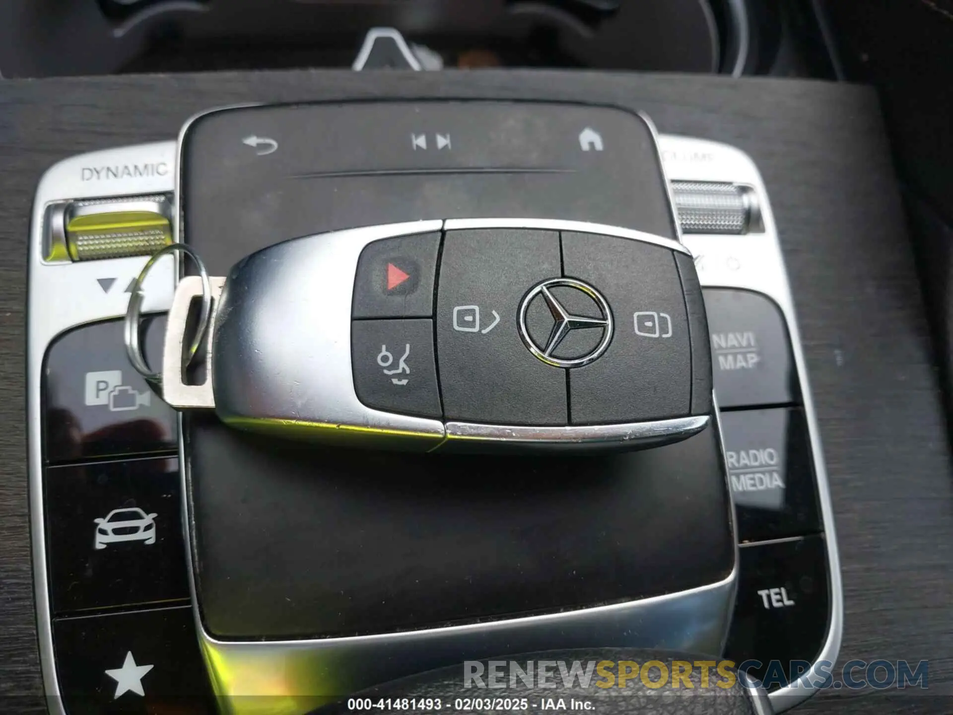 11 Photograph of a damaged car 4JGFB4KB9LA071038 MERCEDES-BENZ GLE 350 2020