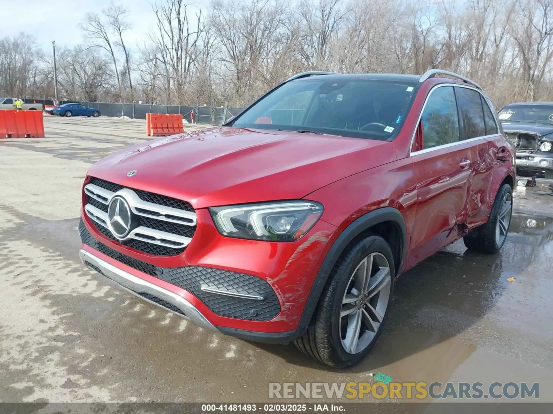 2 Photograph of a damaged car 4JGFB4KB9LA071038 MERCEDES-BENZ GLE 350 2020