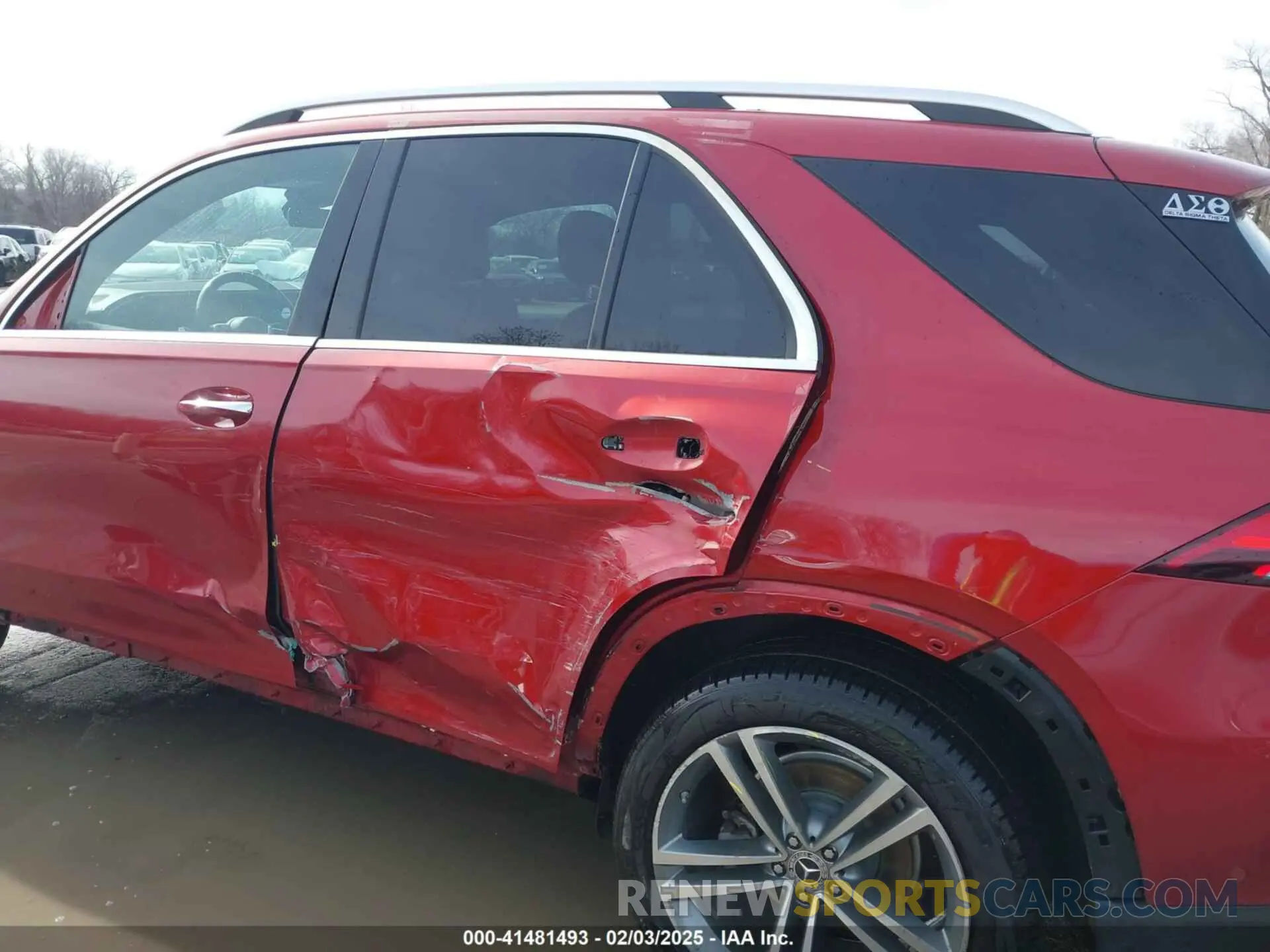 6 Photograph of a damaged car 4JGFB4KB9LA071038 MERCEDES-BENZ GLE 350 2020